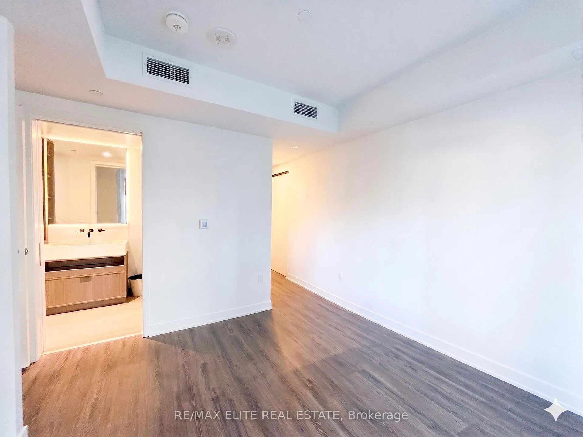 Photo 41 of Unit TH10, 55 Charles Street E, Toronto, Church-Yonge Corridor — HOMEH