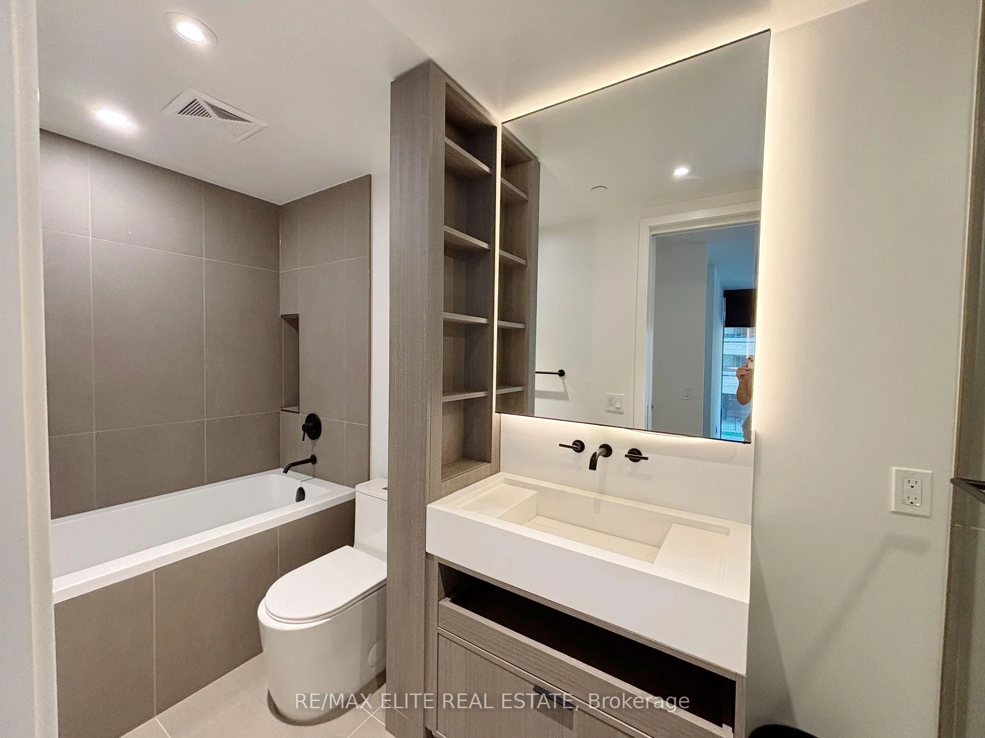 Photo 17 of Unit TH10, 55 Charles Street E, Toronto, Church-Yonge Corridor — HOMEH