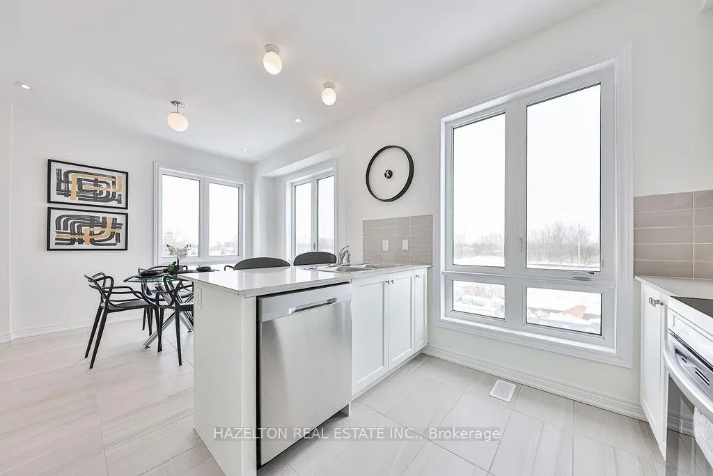 Photo 19 of 44 Dockside Way, Whitby, Port Whitby — HOMEH