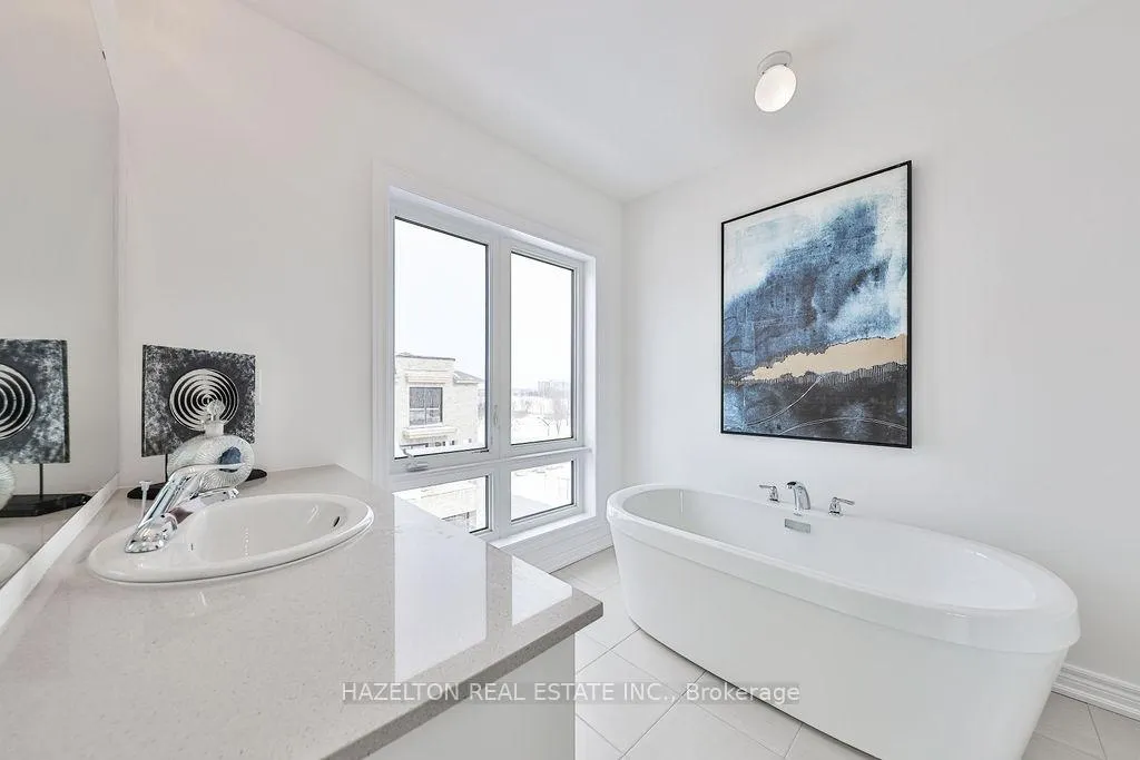 Photo 28 of 44 Dockside Way, Whitby, Port Whitby — HOMEH