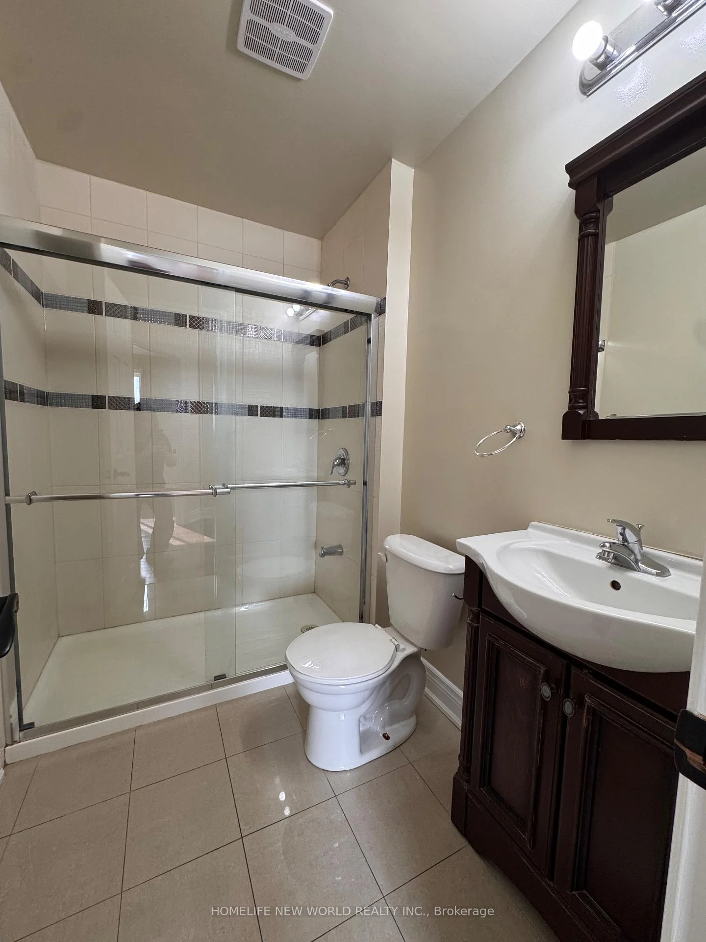 Photo 10 of 24 Kemsing Court, Markham, Milliken Mills West — HOMEH