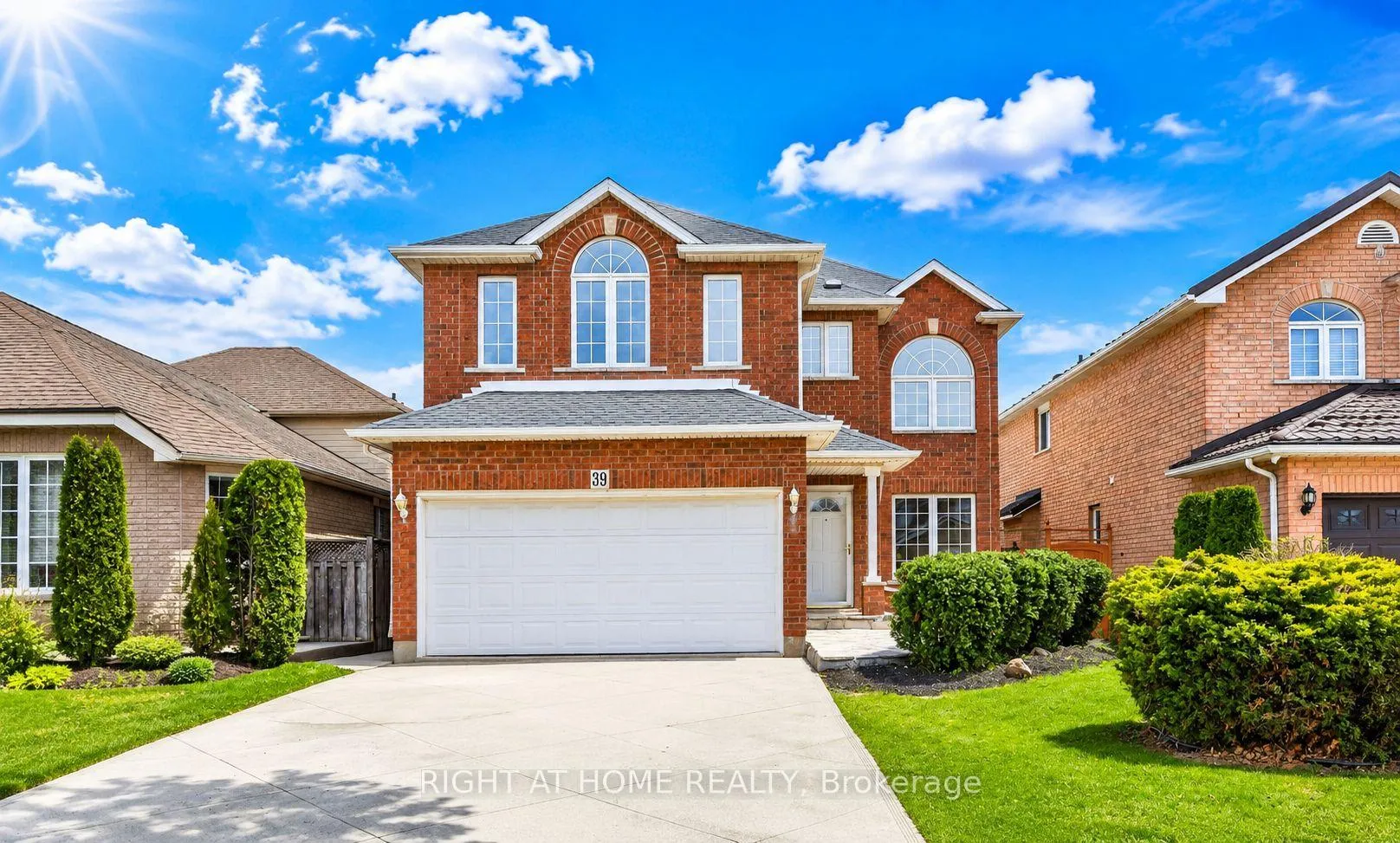 Front of 39 Distin Drive