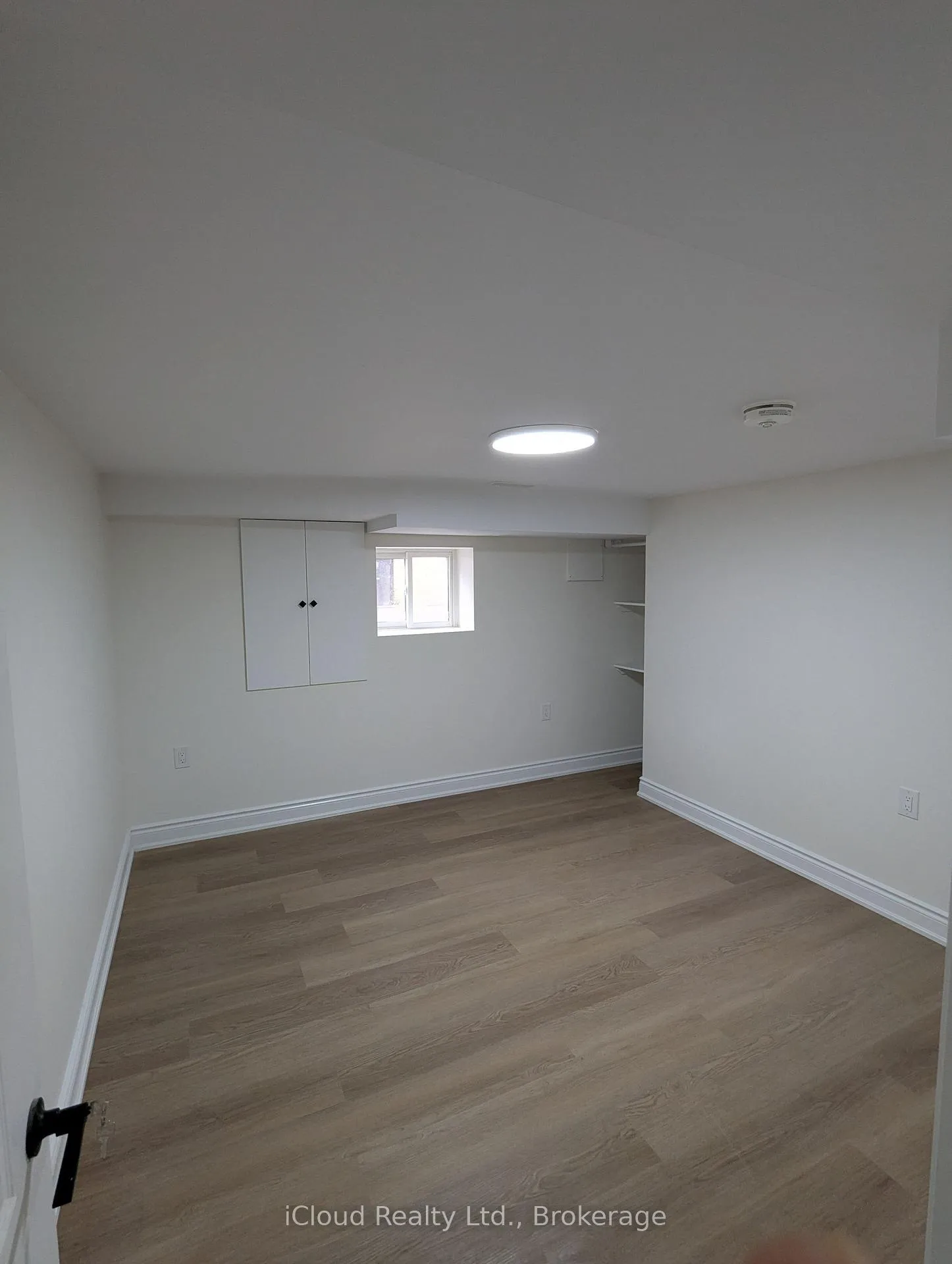 Photo 7 of 54 Twenty Third Street, Etobicoke, Long Branch — HOMEH