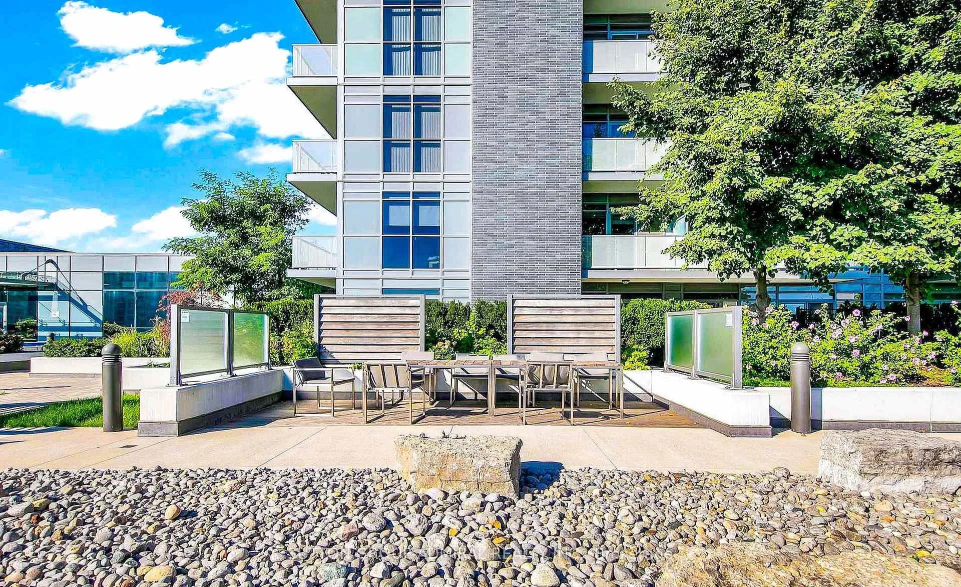 Photo 25 of Unit 1109, 55 Oneida Crescent, Richmond Hill, Langstaff — HOMEH