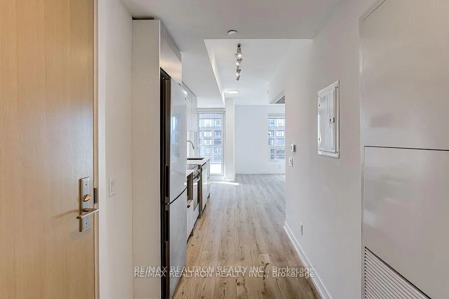 Photo 4 of Unit 4711, 395 Bloor Street E, Toronto, North St. James Town — HOMEH