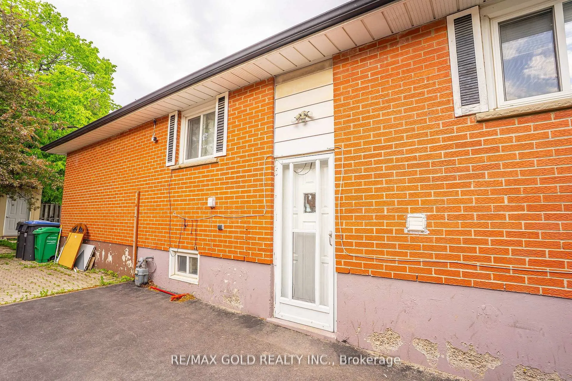 Photo 2 of 24 Bingham Road, Brampton, Madoc — HOMEH
