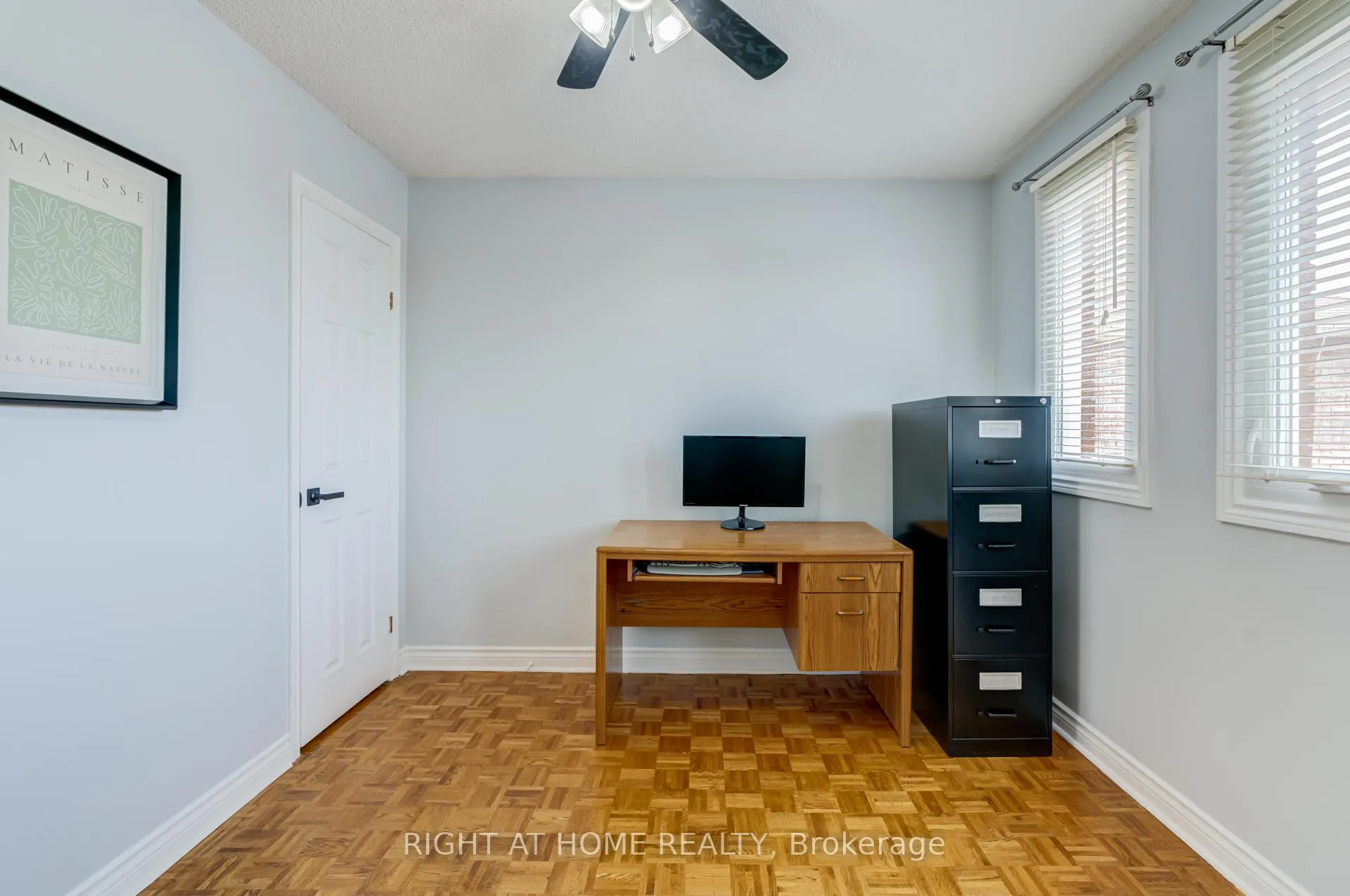 Photo 14 of 123 Lamp Crescent, Vaughan, West Woodbridge — HOMEH