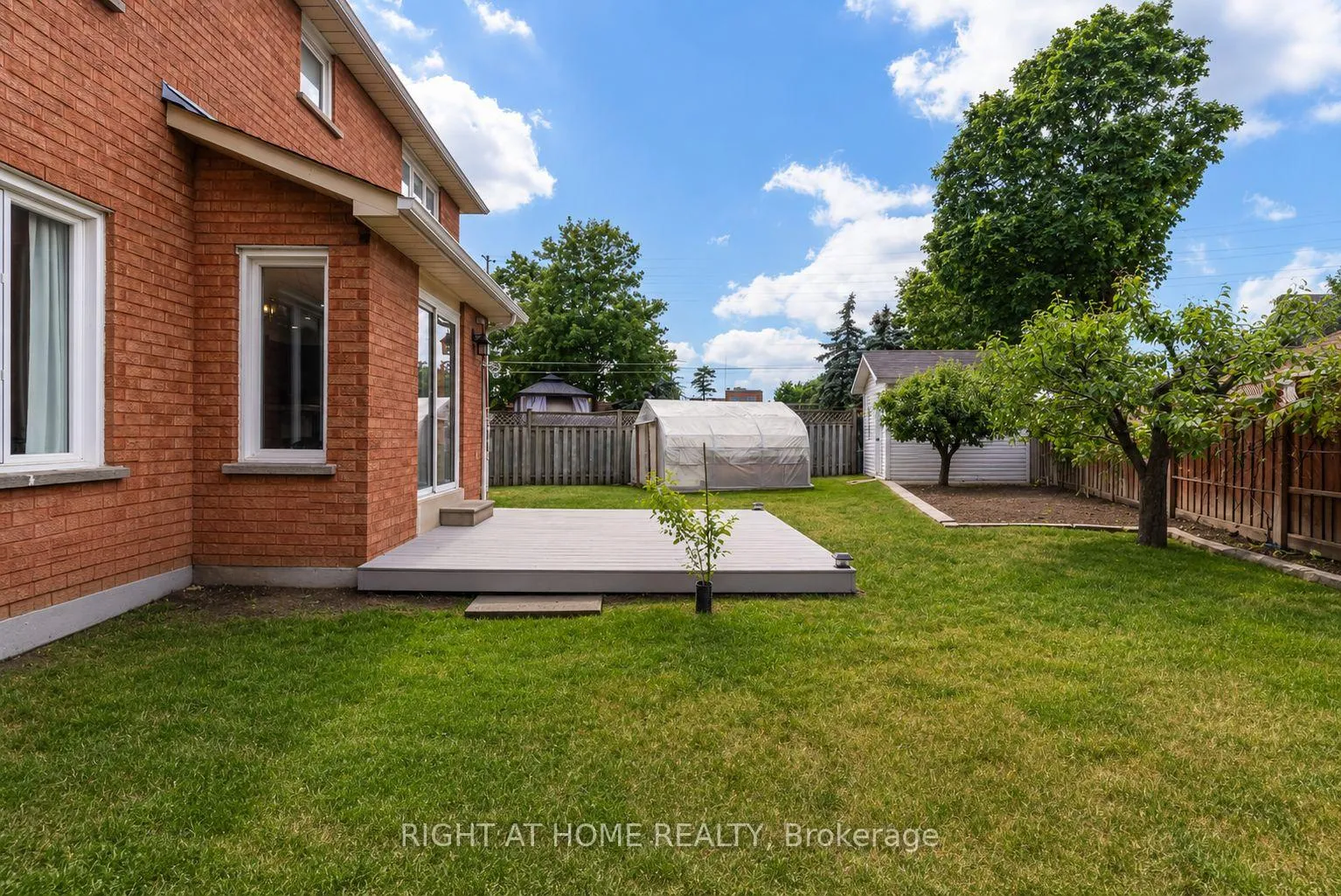 Photo 24 of 123 Lamp Crescent, Vaughan, West Woodbridge — HOMEH