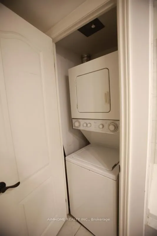Photo 11 of Unit 2108, 8 Park Road, Toronto, Rosedale-Moore Park — HOMEH