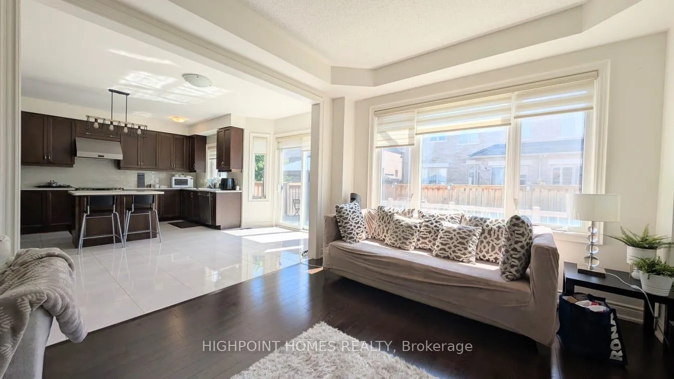Photo 11 of Unit Upper, 1506 Mendelson Heights, Milton, Ford — HOMEH