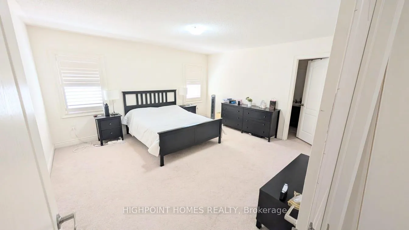 Photo 28 of Unit Upper, 1506 Mendelson Heights, Milton, Ford — HOMEH