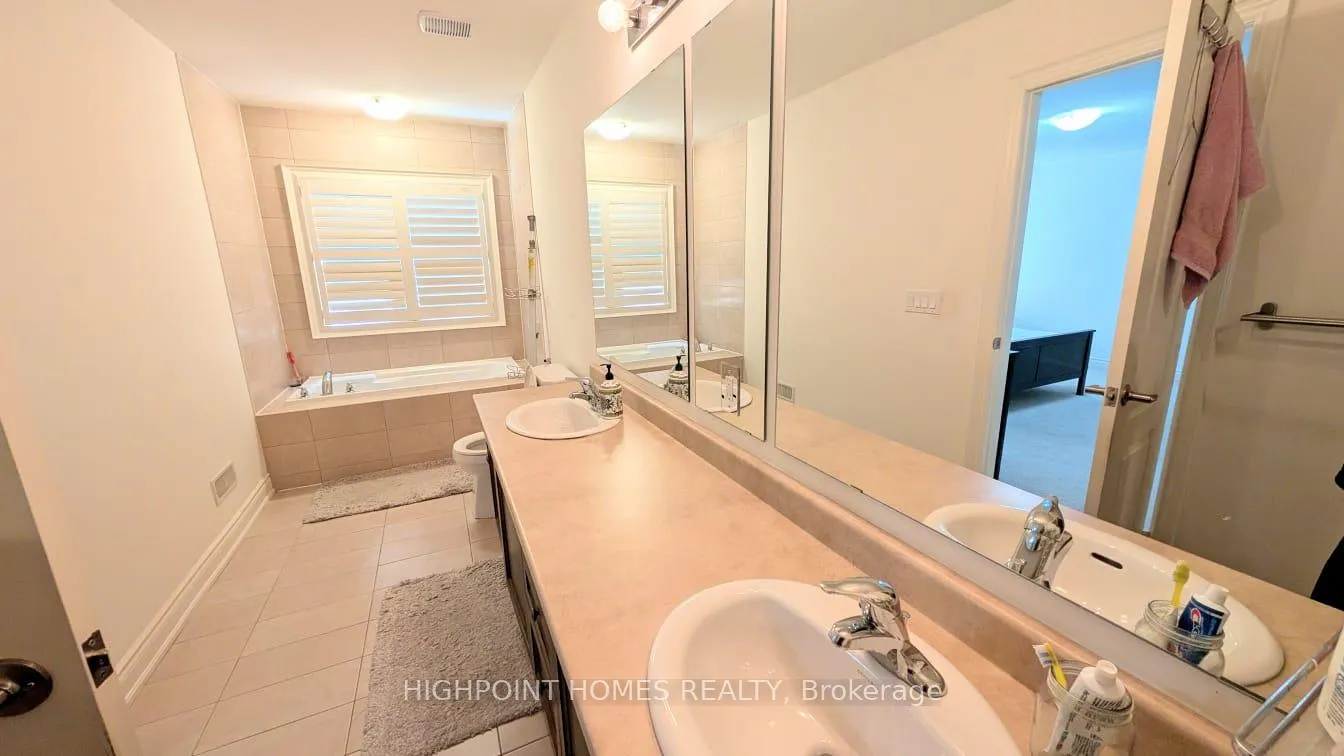 Photo 29 of Unit Upper, 1506 Mendelson Heights, Milton, Ford — HOMEH