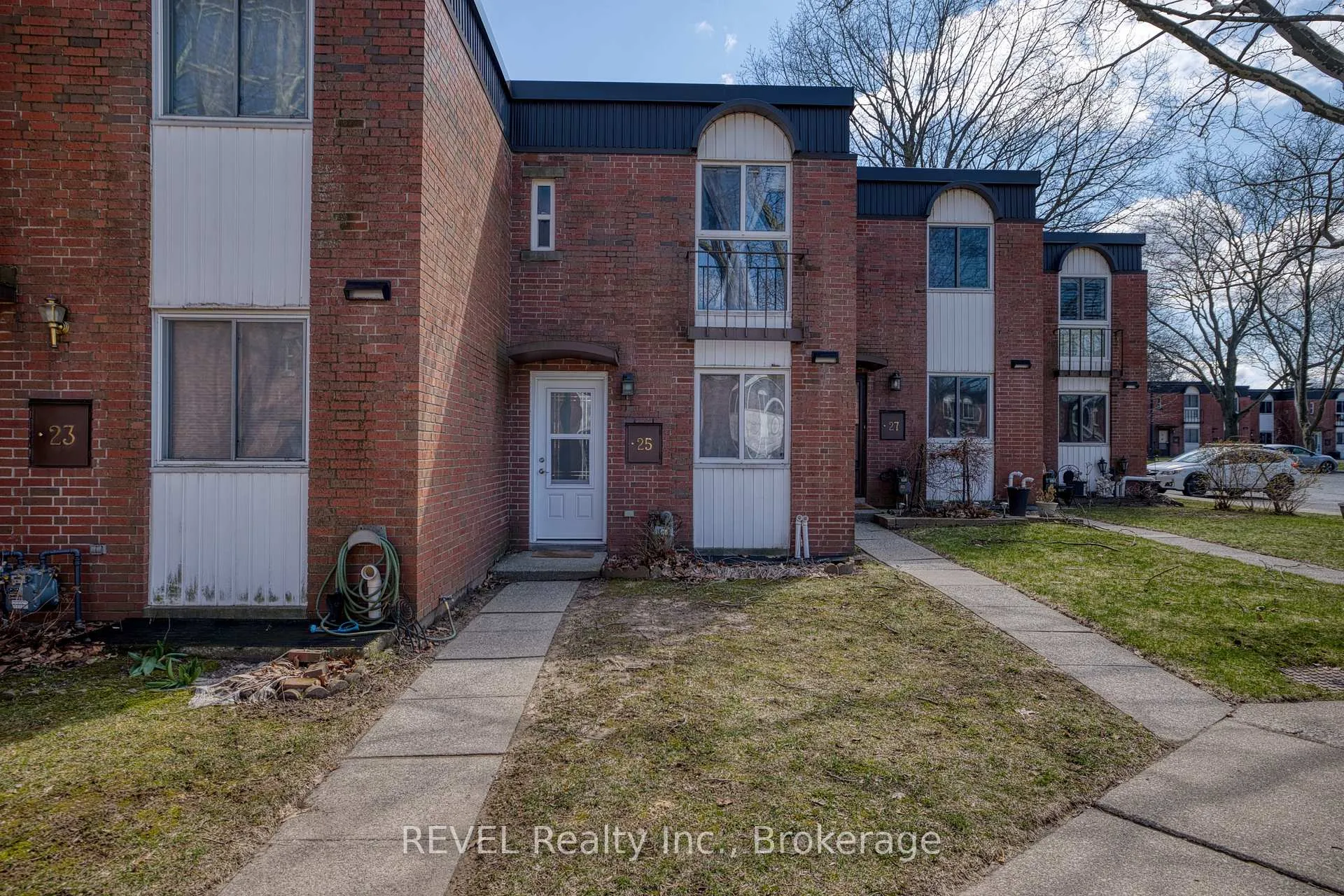 Photo 1 of Unit 25, 6476 Huggins Street, Niagara Falls, Stamford — HOMEH