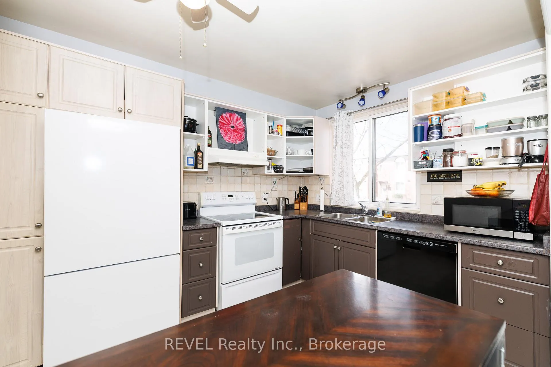 Photo 5 of Unit 25, 6476 Huggins Street, Niagara Falls, Stamford — HOMEH