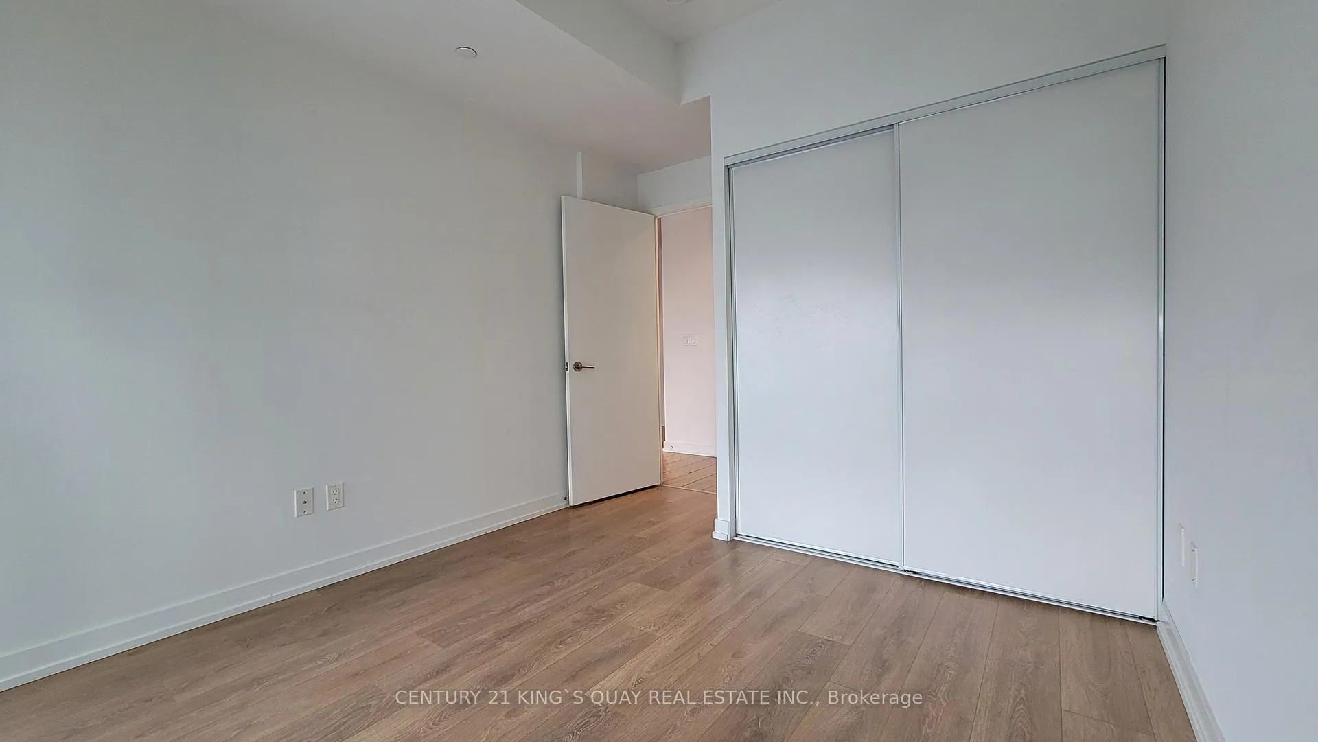 Photo 7 of Unit 1708, 115 McMahon Drive, North York, Bayview Village — HOMEH