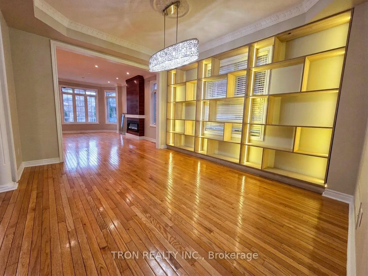 Photo 5 of 32 Arundel Drive, Vaughan, Vellore Village — HOMEH
