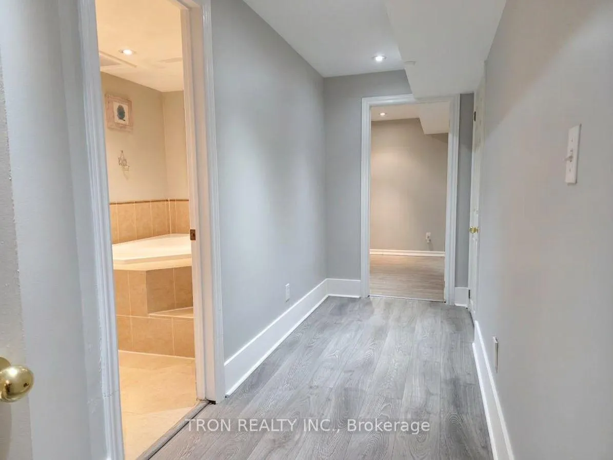 Photo 28 of 32 Arundel Drive, Vaughan, Vellore Village — HOMEH
