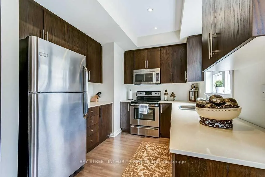 Photo 2 of Unit 15, 9601 Jane Street, Vaughan, Maple — HOMEH