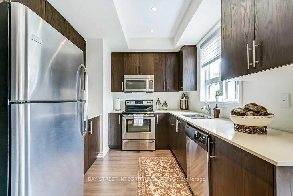 Photo 3 of Unit 15, 9601 Jane Street, Vaughan, Maple — HOMEH