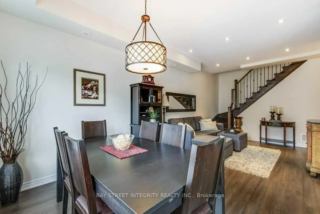 Photo 7 of Unit 15, 9601 Jane Street, Vaughan, Maple — HOMEH