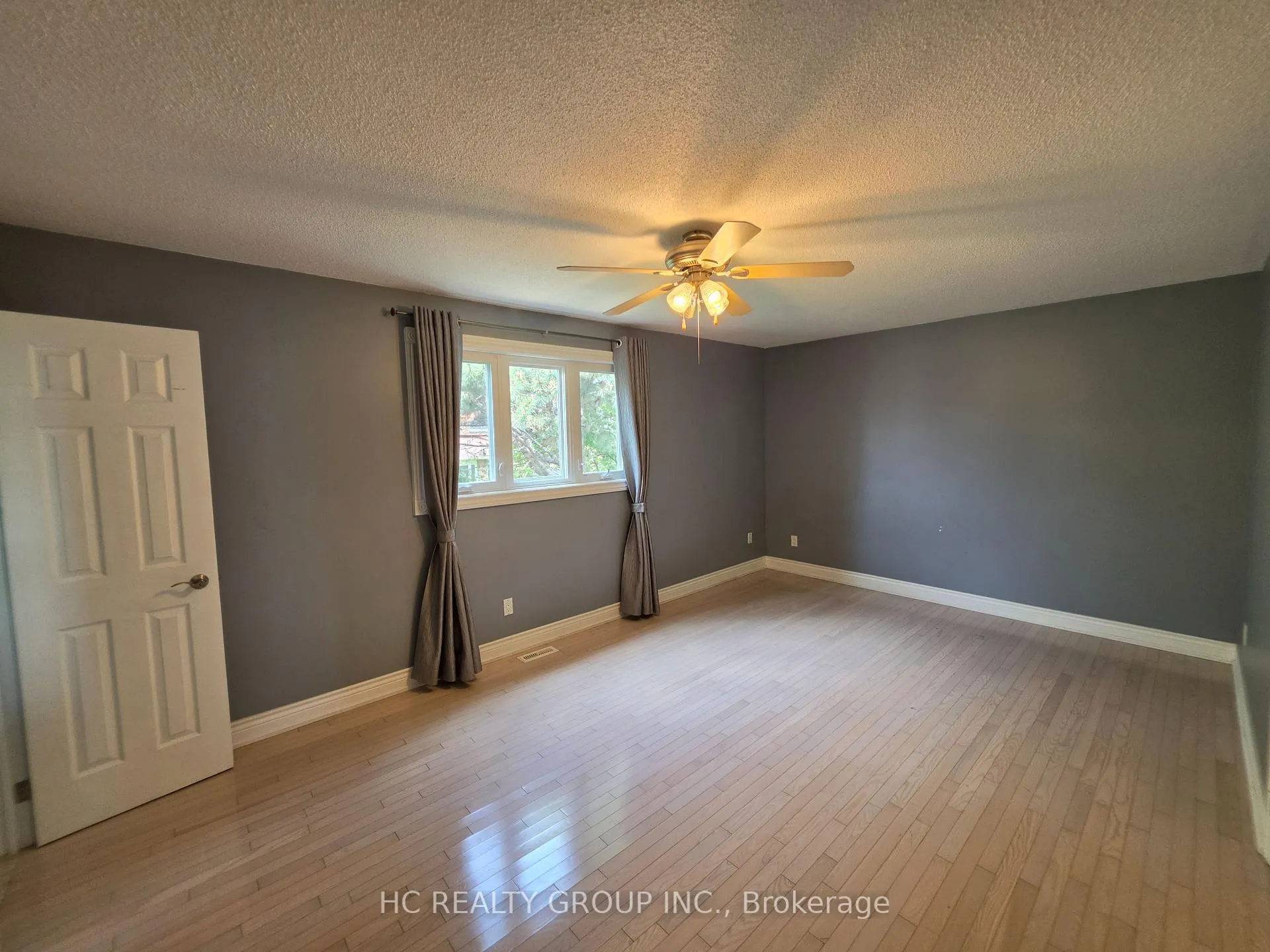 Photo 13 of 40 Stargell Crescent, Markham, Raymerville — HOMEH