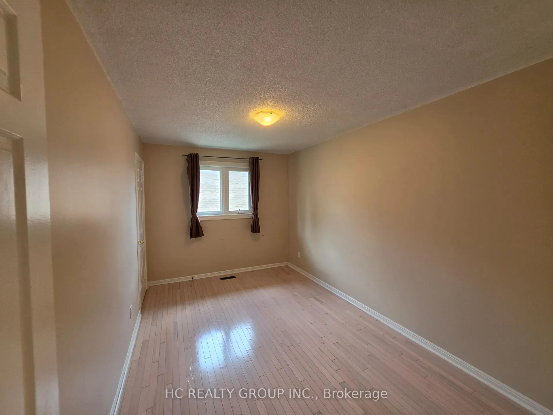 Photo 15 of 40 Stargell Crescent, Markham, Raymerville — HOMEH