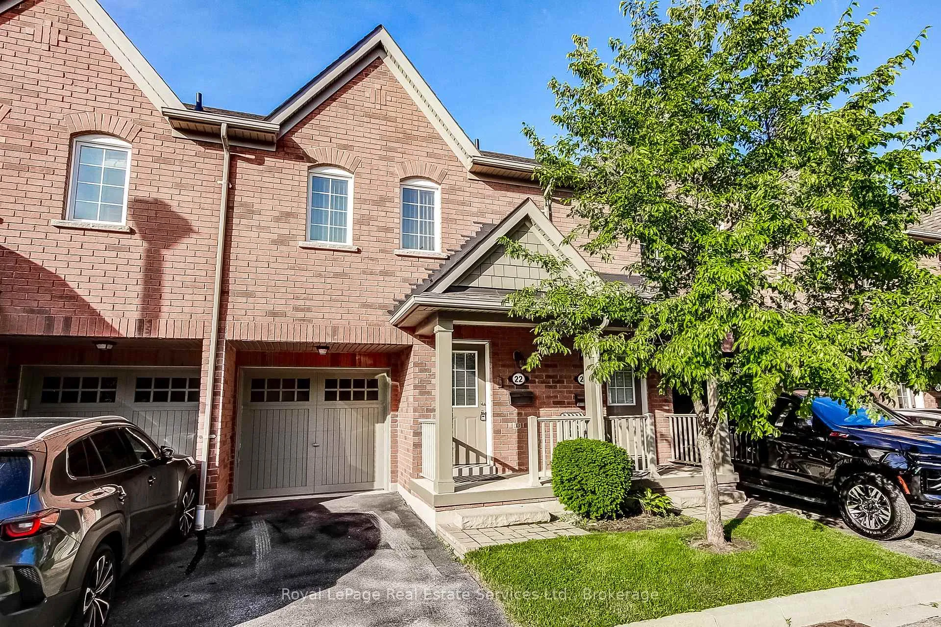 Photo 2 of Unit 22, 233 Duskywing Way, Oakville, Bronte — HOMEH