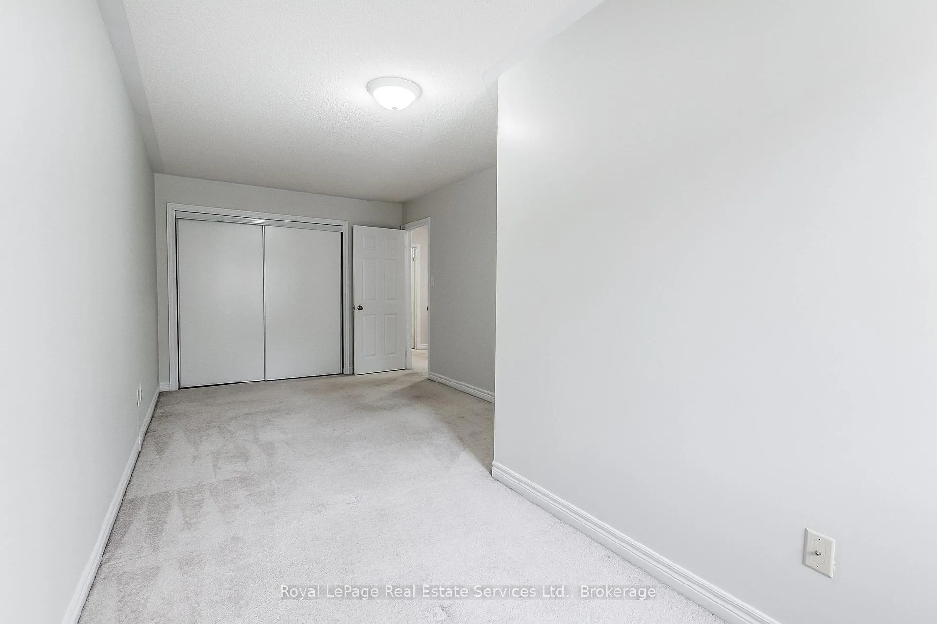 Photo 30 of Unit 22, 233 Duskywing Way, Oakville, Bronte — HOMEH