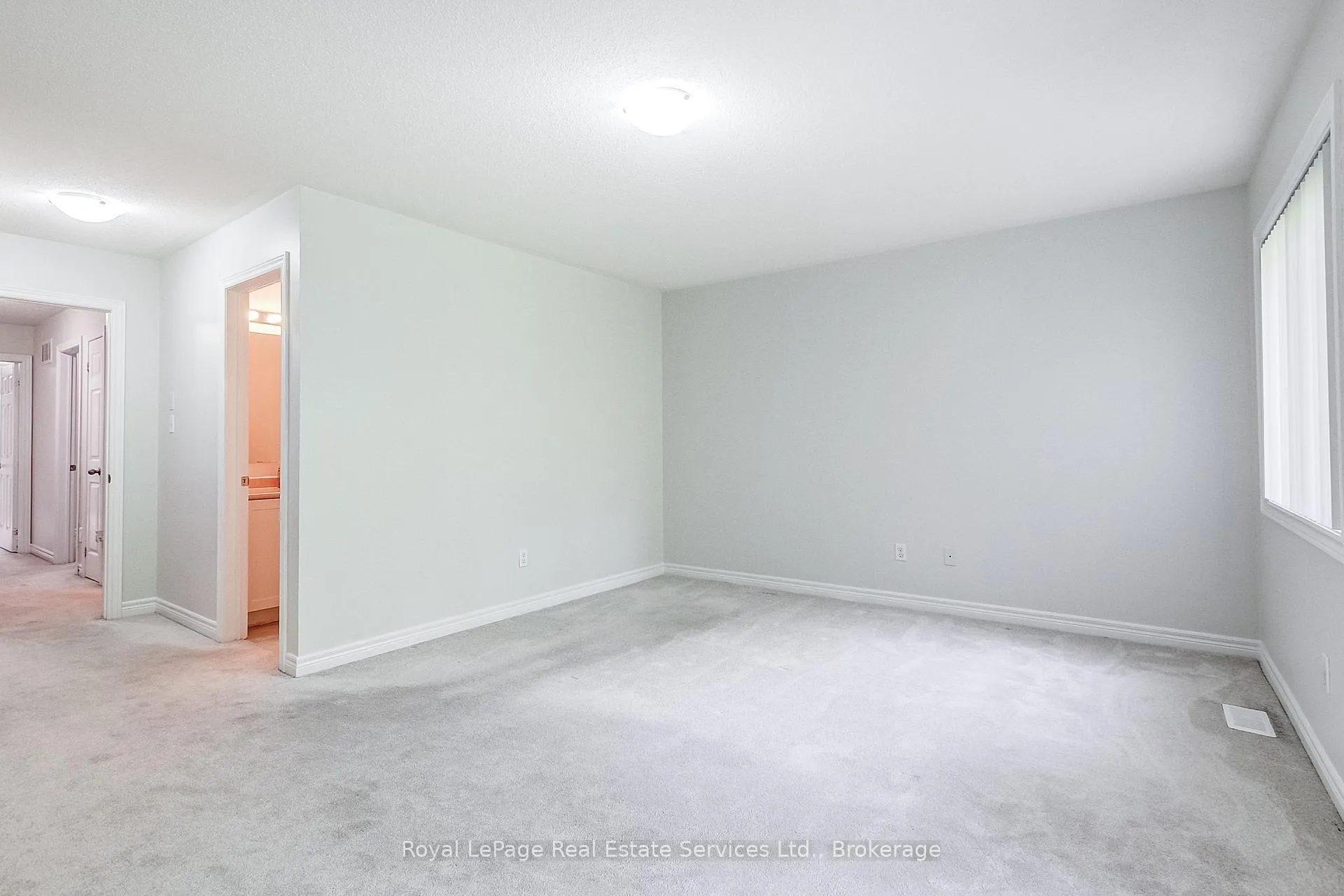 Photo 25 of Unit 22, 233 Duskywing Way, Oakville, Bronte — HOMEH