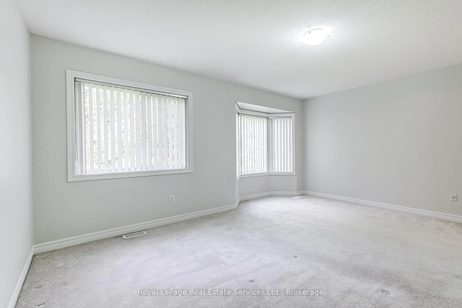 Photo 23 of Unit 22, 233 Duskywing Way, Oakville, Bronte — HOMEH
