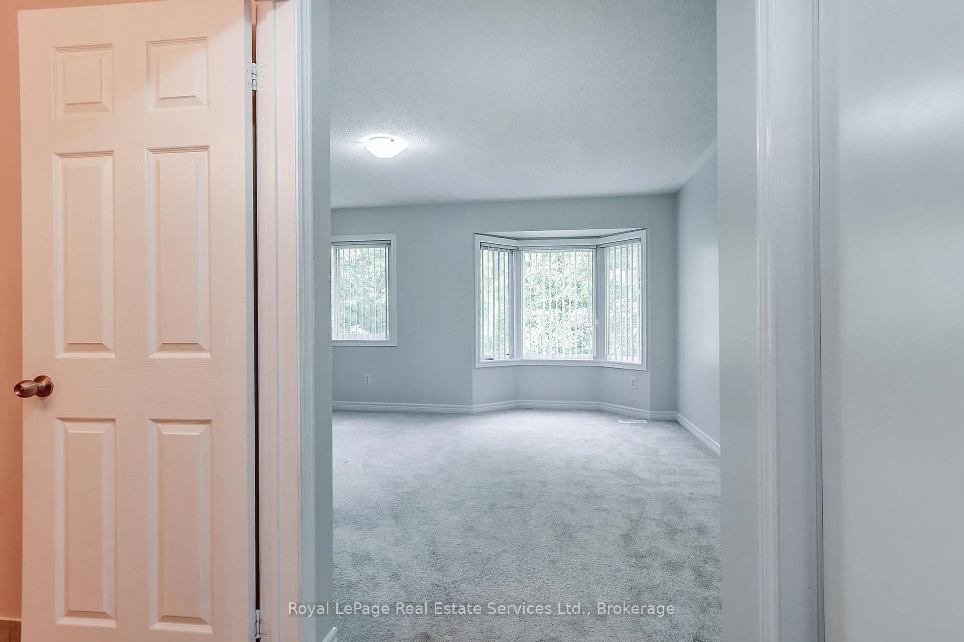 Photo 22 of Unit 22, 233 Duskywing Way, Oakville, Bronte — HOMEH