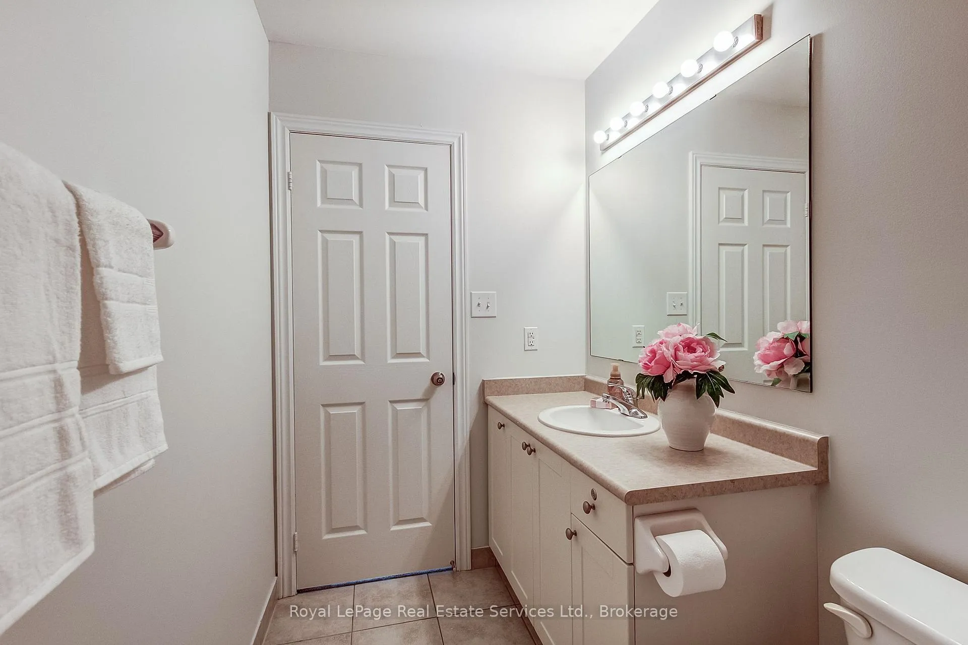 Photo 28 of Unit 22, 233 Duskywing Way, Oakville, Bronte — HOMEH