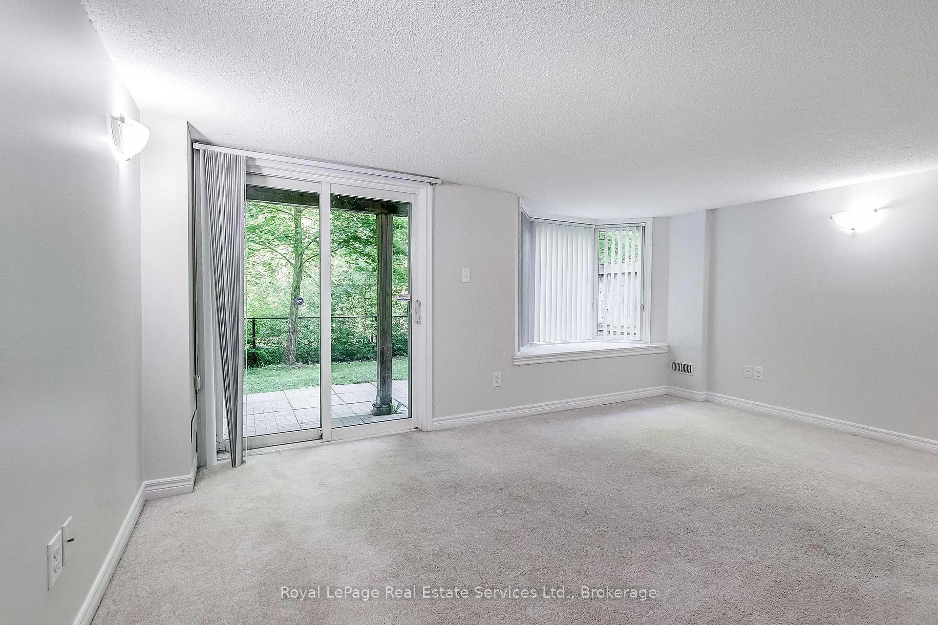 Photo 41 of Unit 22, 233 Duskywing Way, Oakville, Bronte — HOMEH