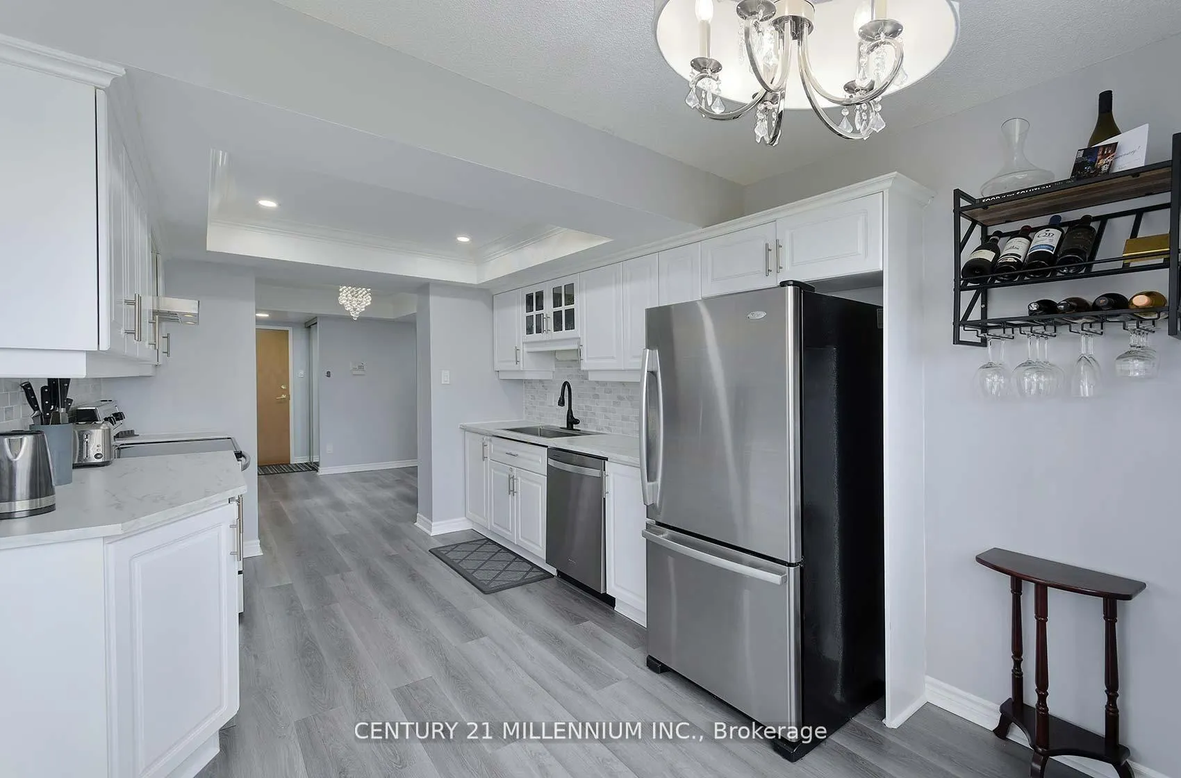 Photo 13 of Unit 703, 330 Mill Street S, Brampton, Brampton South — HOMEH