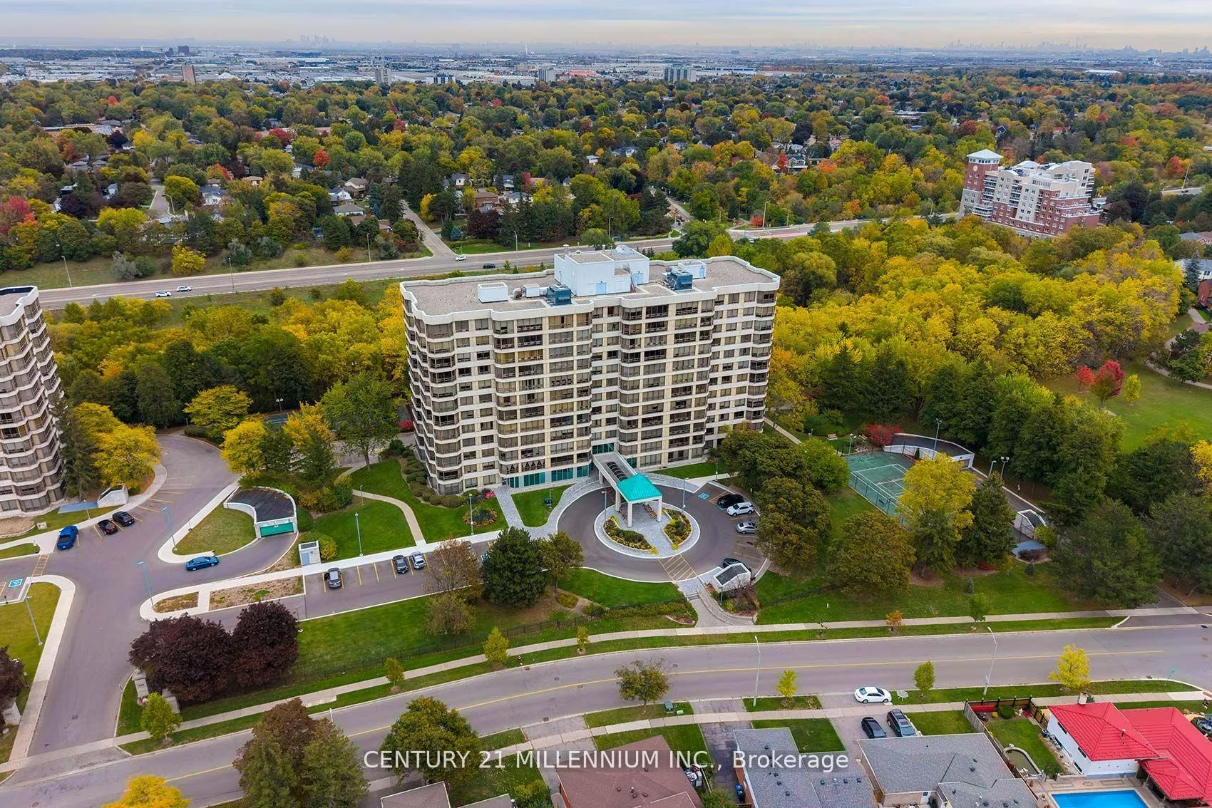 Photo 41 of Unit 703, 330 Mill Street S, Brampton, Brampton South — HOMEH