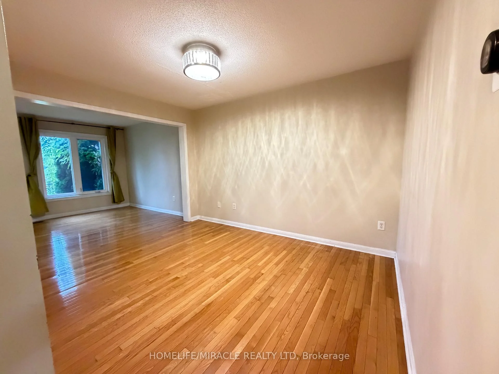 Photo 7 of Unit Upper, 2153 Morningside Avenue, Scarborough, Rouge — HOMEH