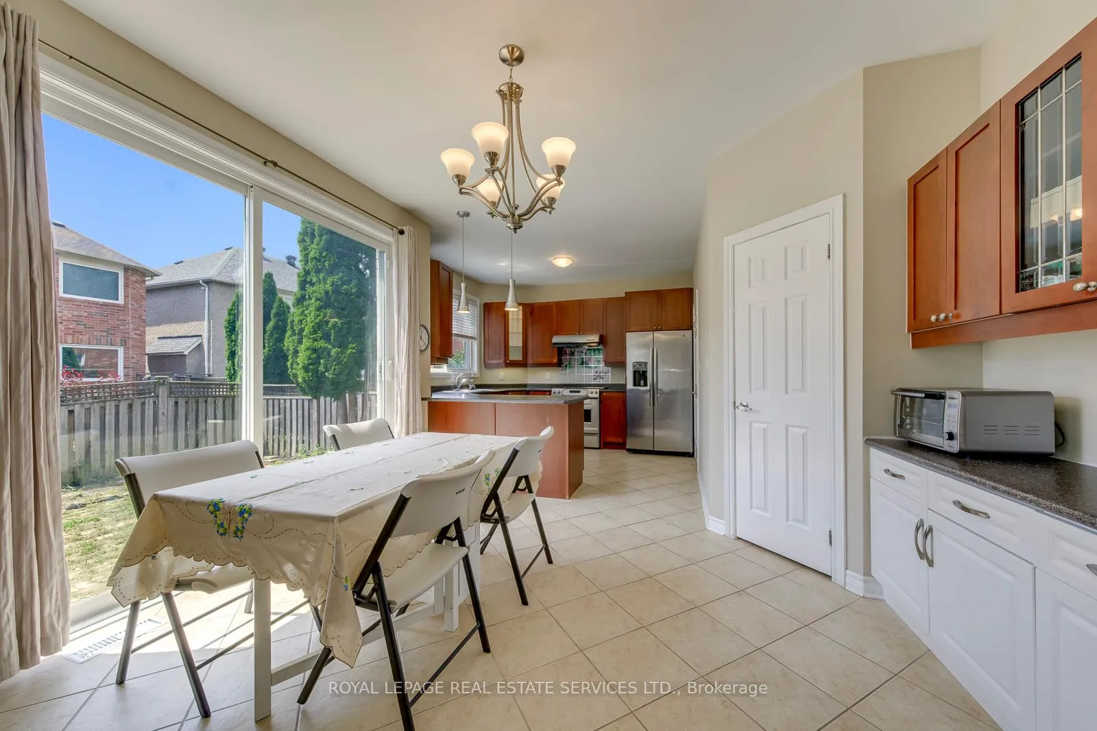 Photo 14 of 9 Barnstone Drive, Markham, Wismer — HOMEH
