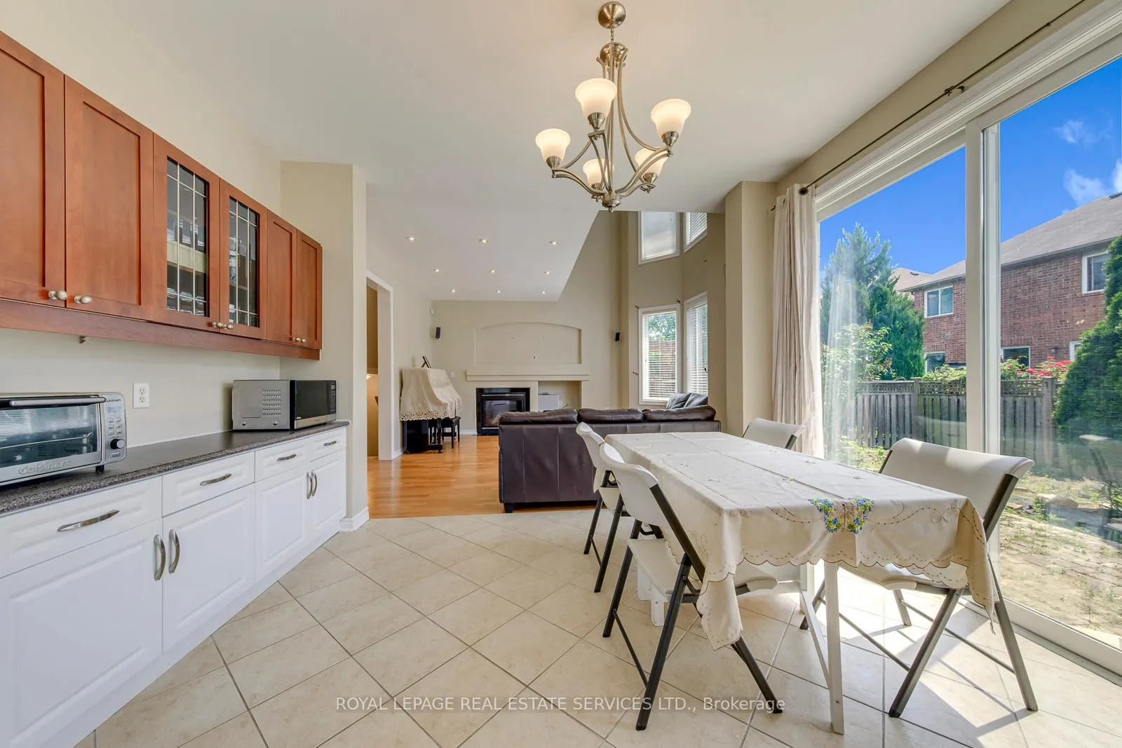 Photo 15 of 9 Barnstone Drive, Markham, Wismer — HOMEH