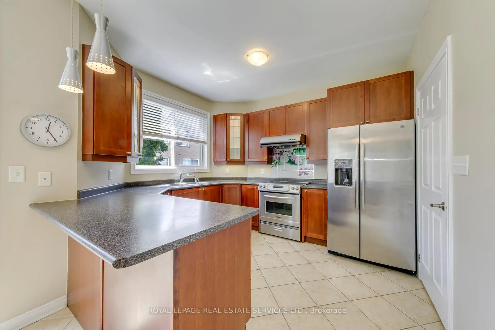 Photo 17 of 9 Barnstone Drive, Markham, Wismer — HOMEH