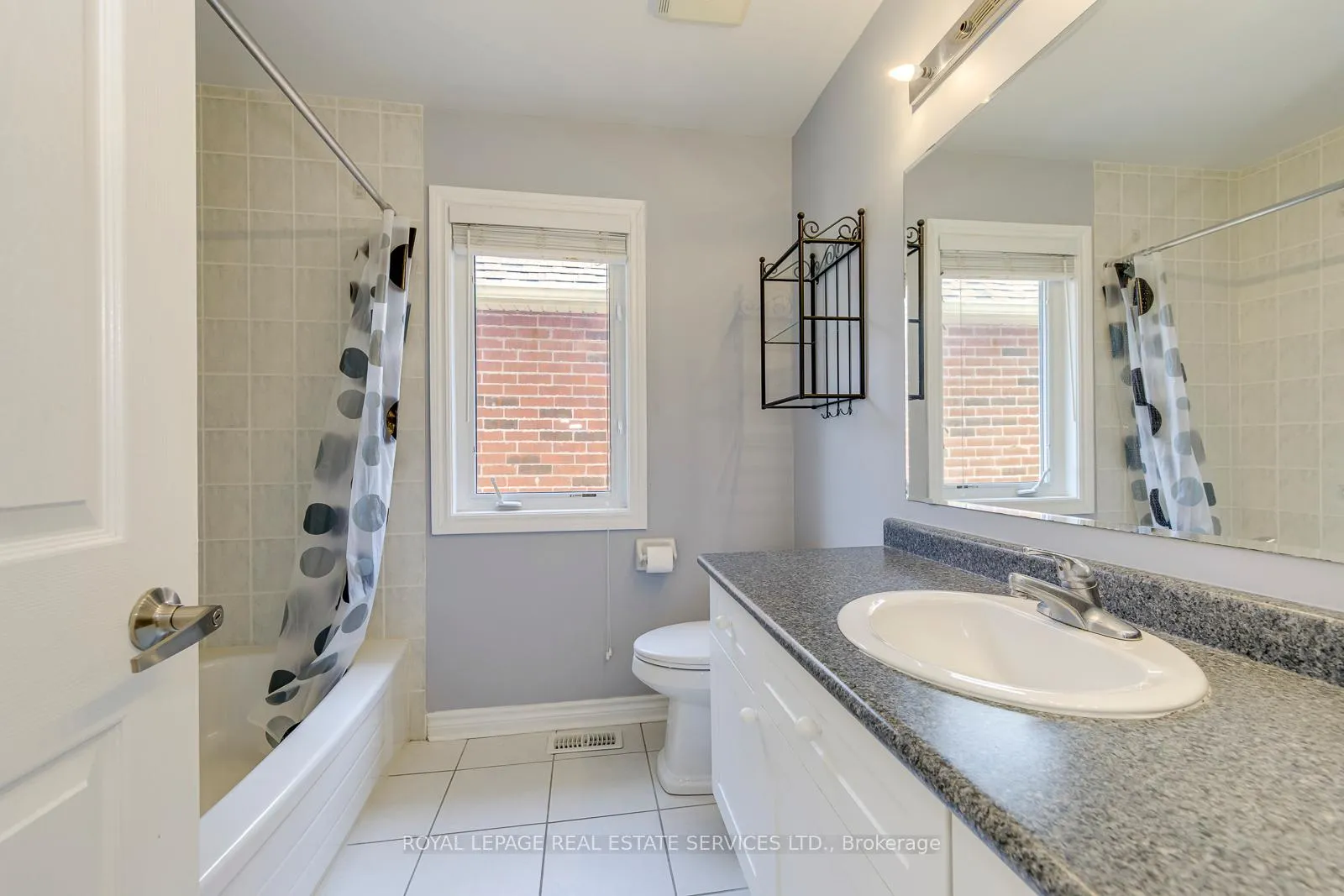 Photo 35 of 9 Barnstone Drive, Markham, Wismer — HOMEH