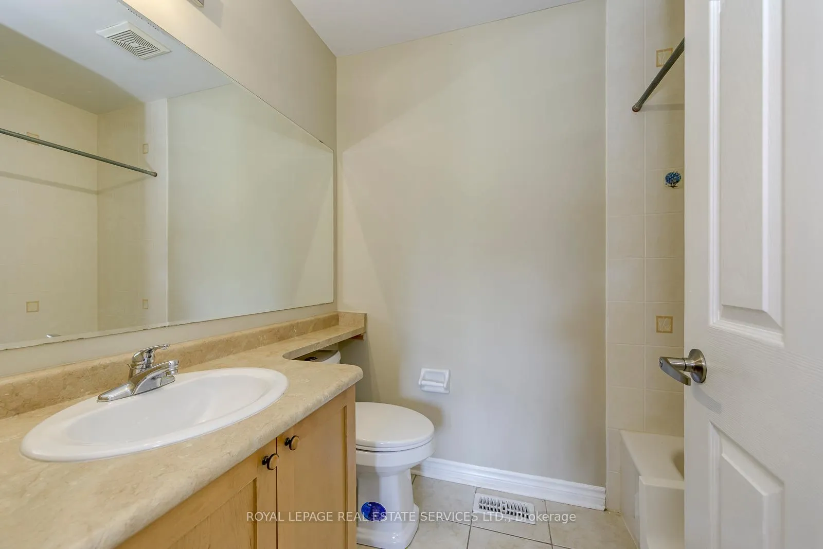 Photo 38 of 9 Barnstone Drive, Markham, Wismer — HOMEH