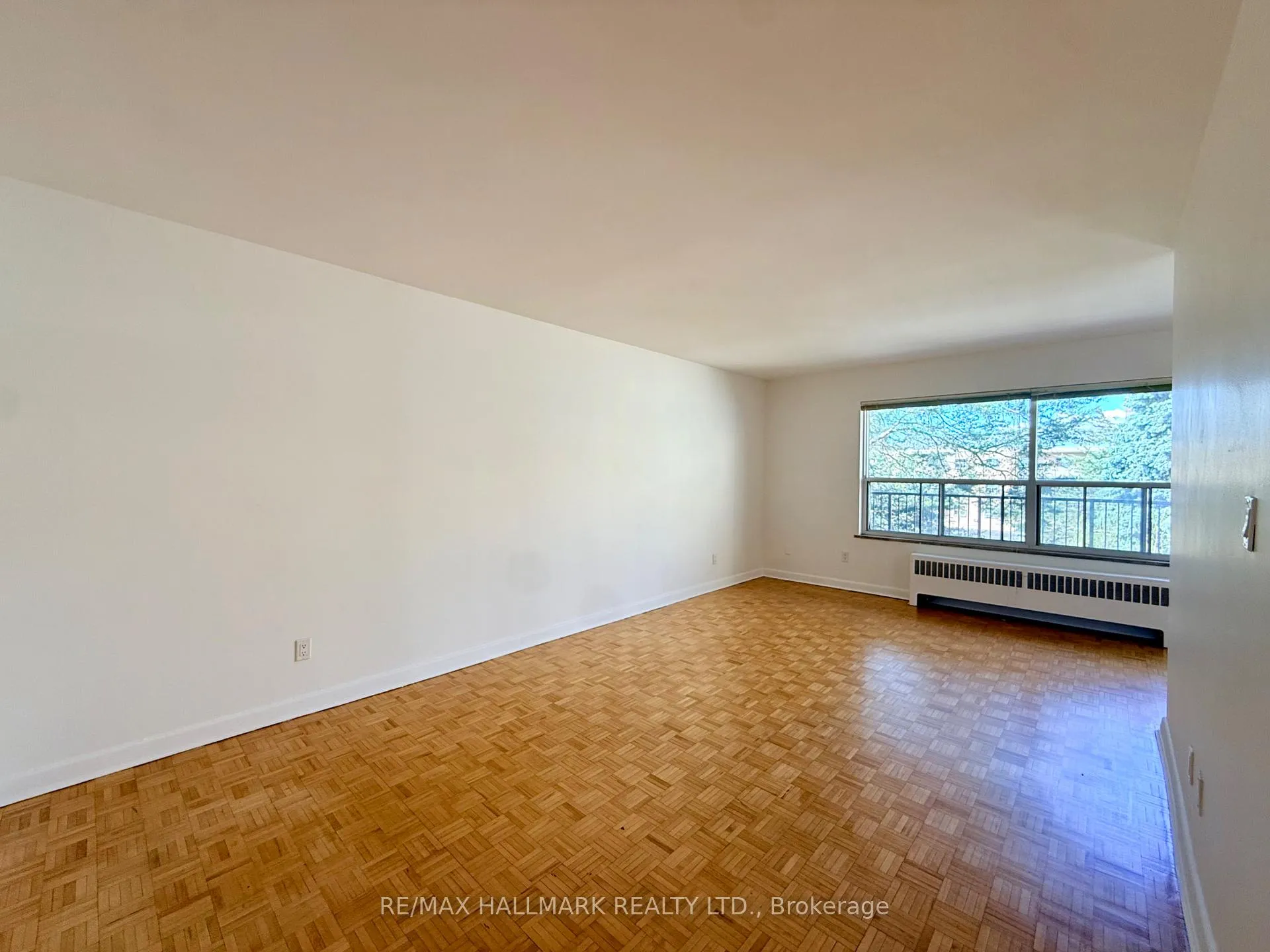 Photo 3 of Unit 301, 30 Upper Canada Drive, North York, St. Andrew-Windfields — HOMEH