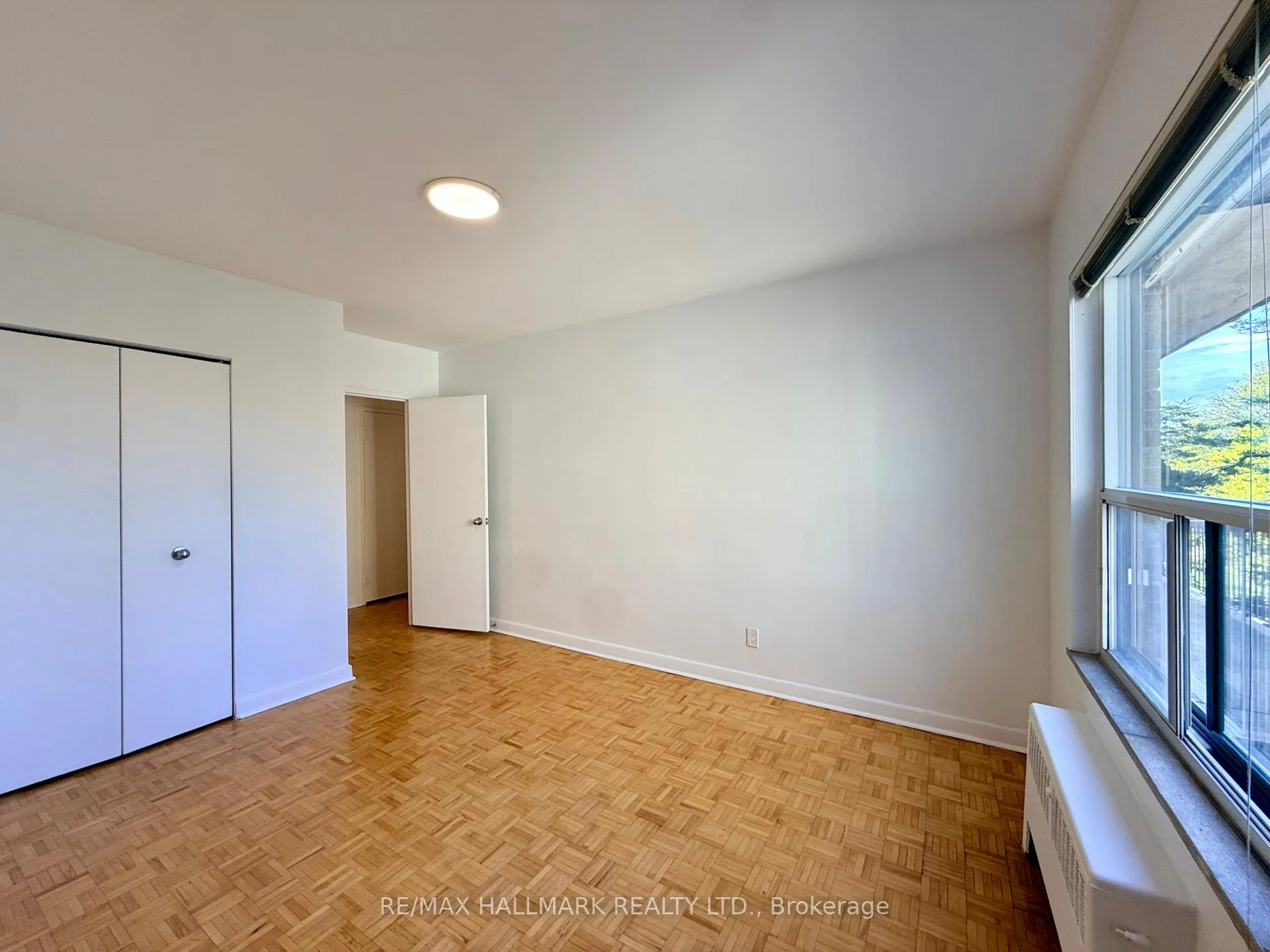 Photo 11 of Unit 301, 30 Upper Canada Drive, North York, St. Andrew-Windfields — HOMEH
