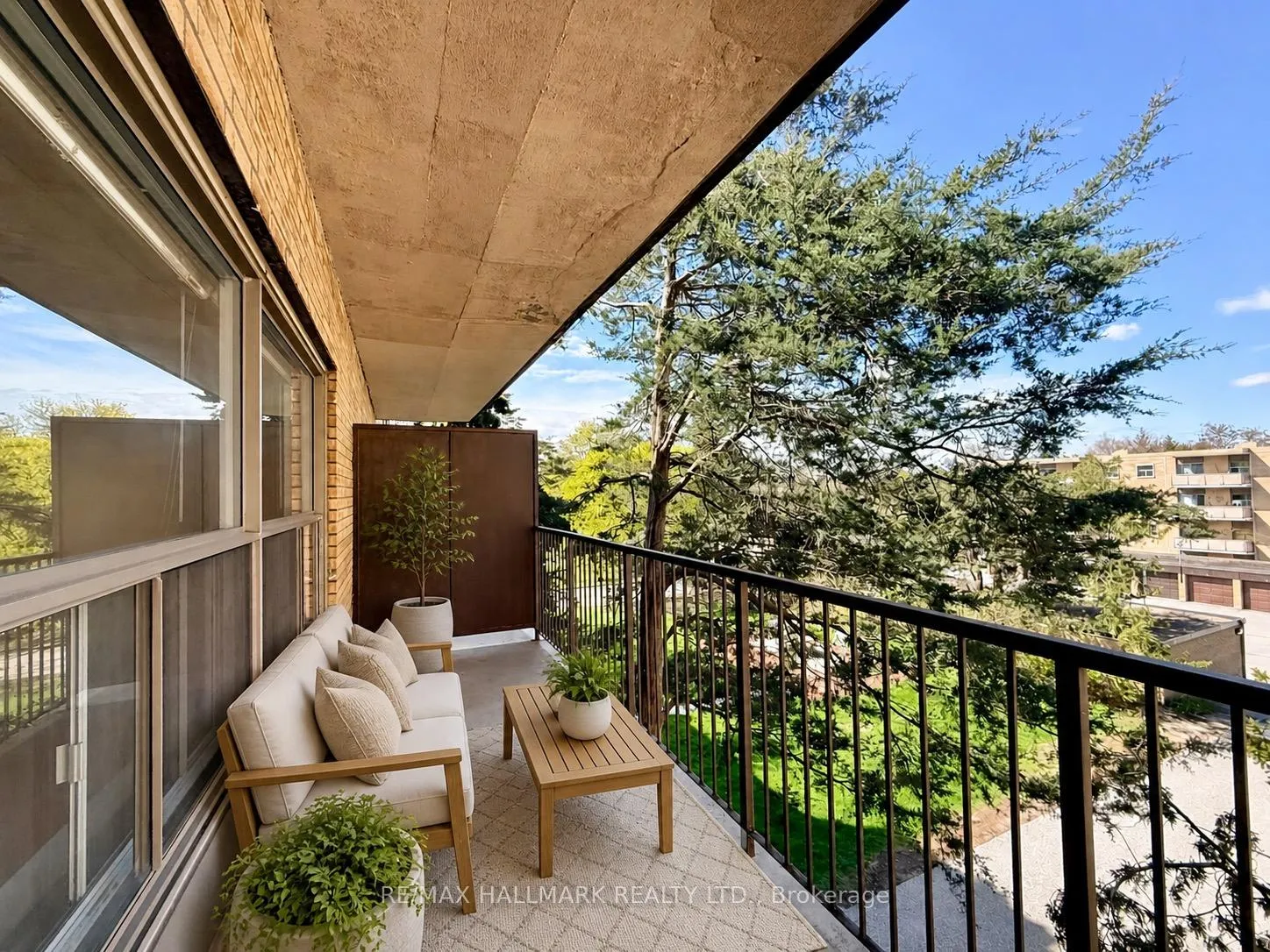 Photo 13 of Unit 301, 30 Upper Canada Drive, North York, St. Andrew-Windfields — HOMEH