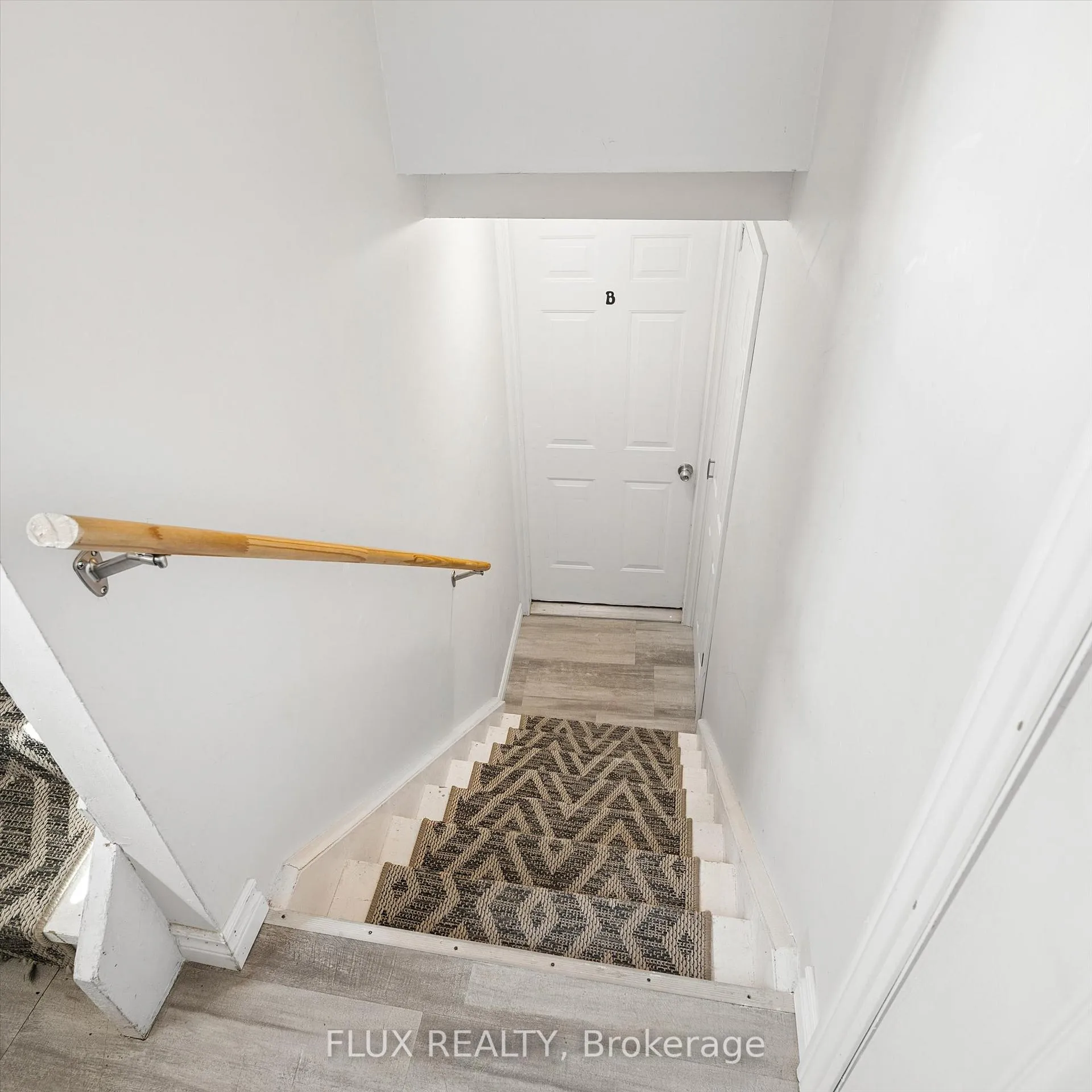 Photo 18 of 154 Graham Crescent, Stratford — HOMEH
