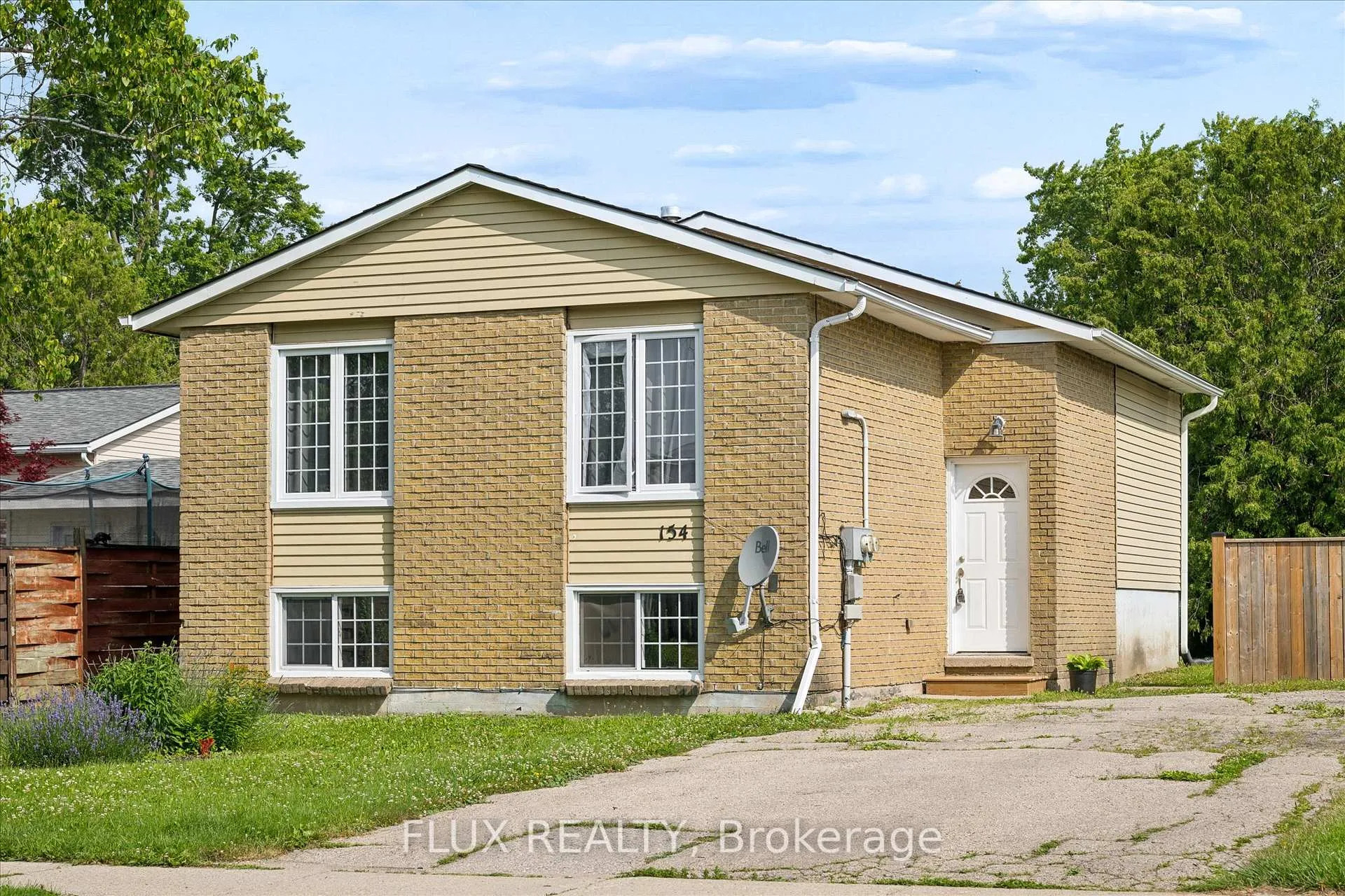 Photo 36 of 154 Graham Crescent, Stratford — HOMEH