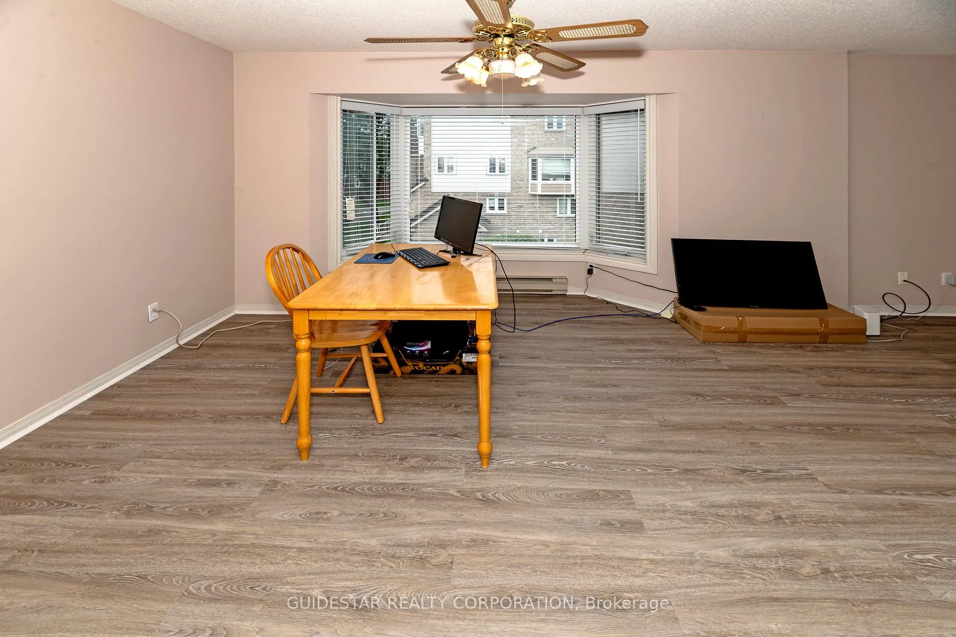 Photo 3 of 288 Briston Private, Ottawa, Hunt Club Park — HOMEH