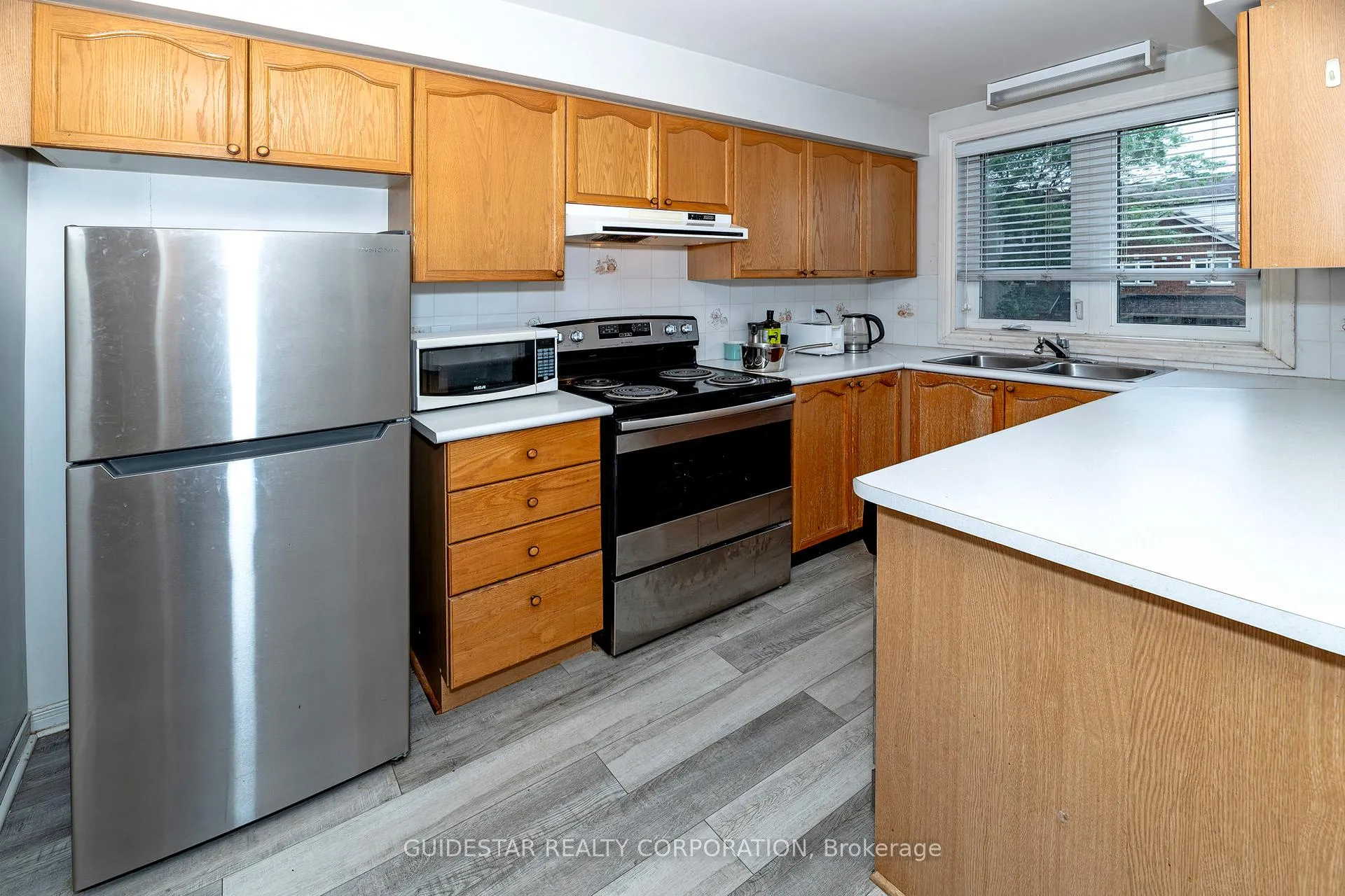 Photo 8 of 288 Briston Private, Ottawa, Hunt Club Park — HOMEH