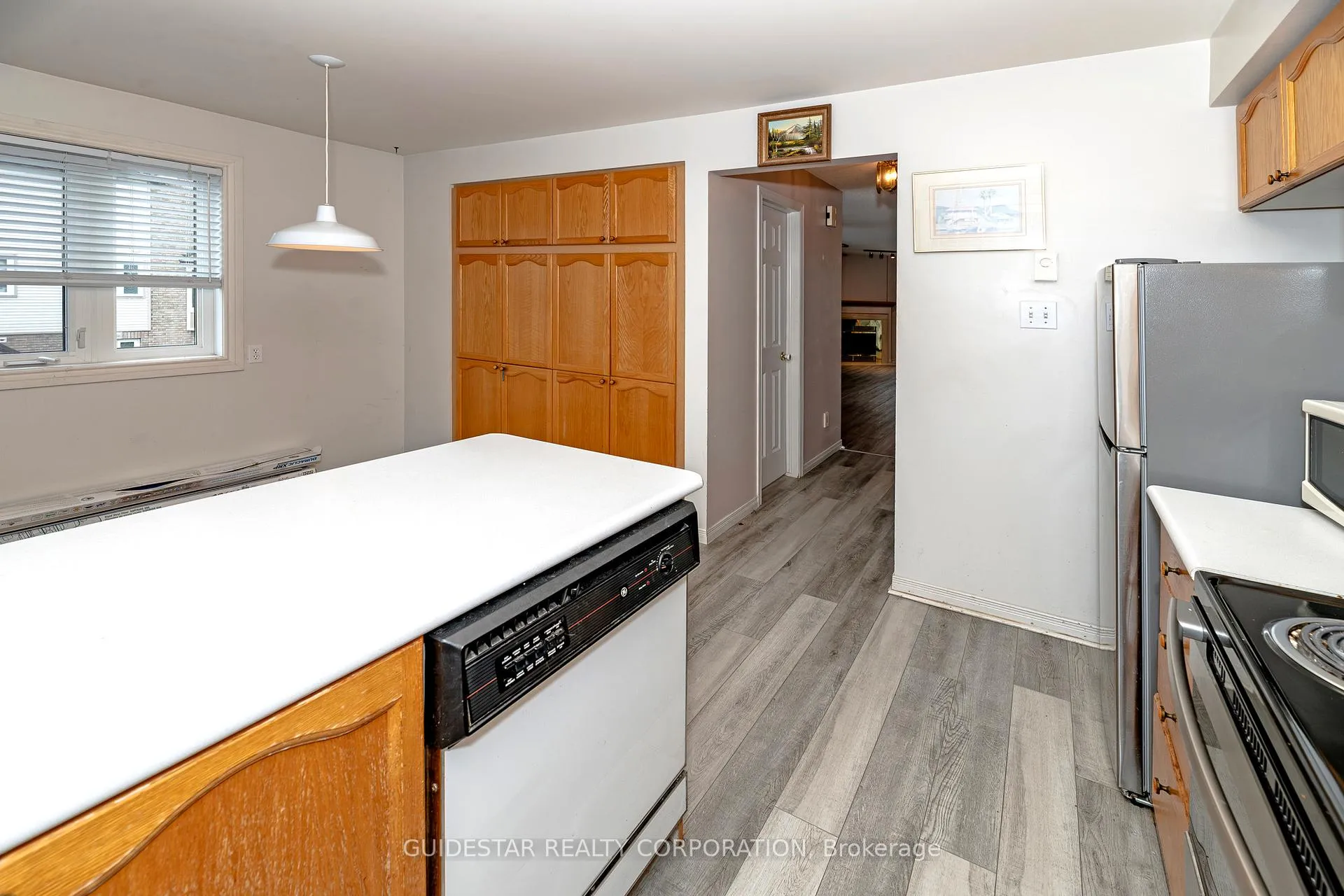 Photo 9 of 288 Briston Private, Ottawa, Hunt Club Park — HOMEH