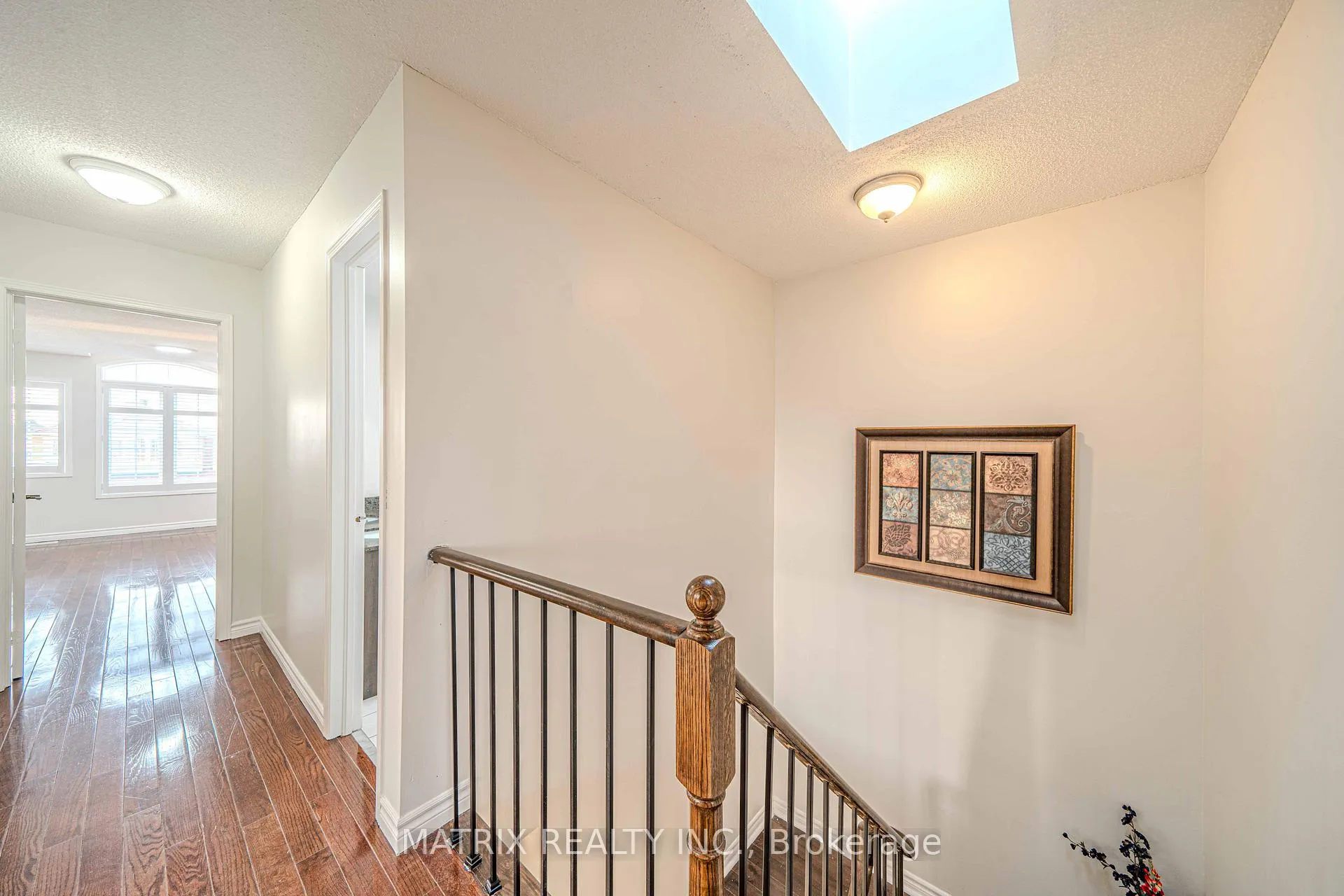 Photo 13 of 1 Apollo Road, Markham, Middlefield — HOMEH